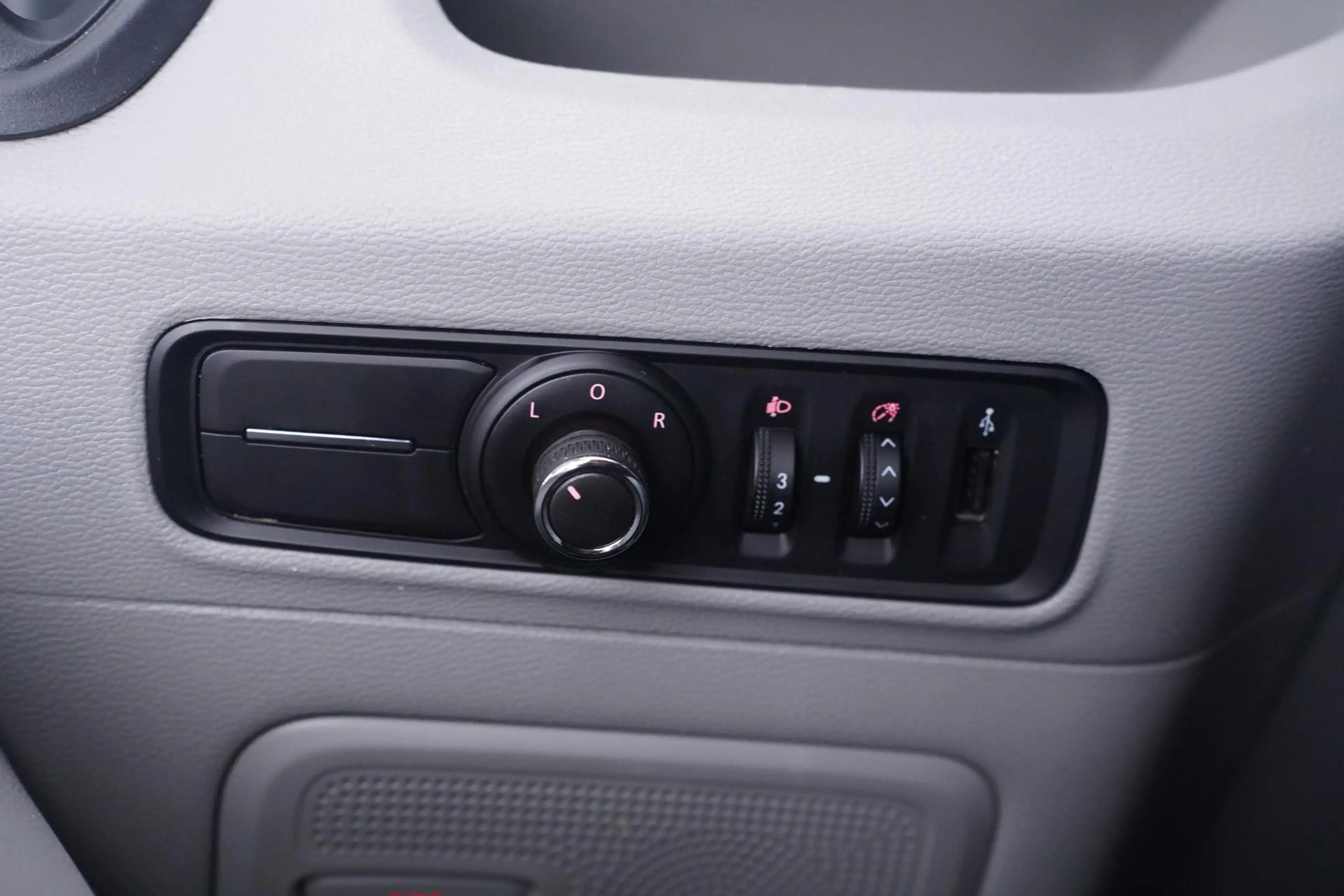 Maxus Deliver 9 2.0 CiT 148 pk L3H2 Airco, Apple Carplay Camera, C — photo 43