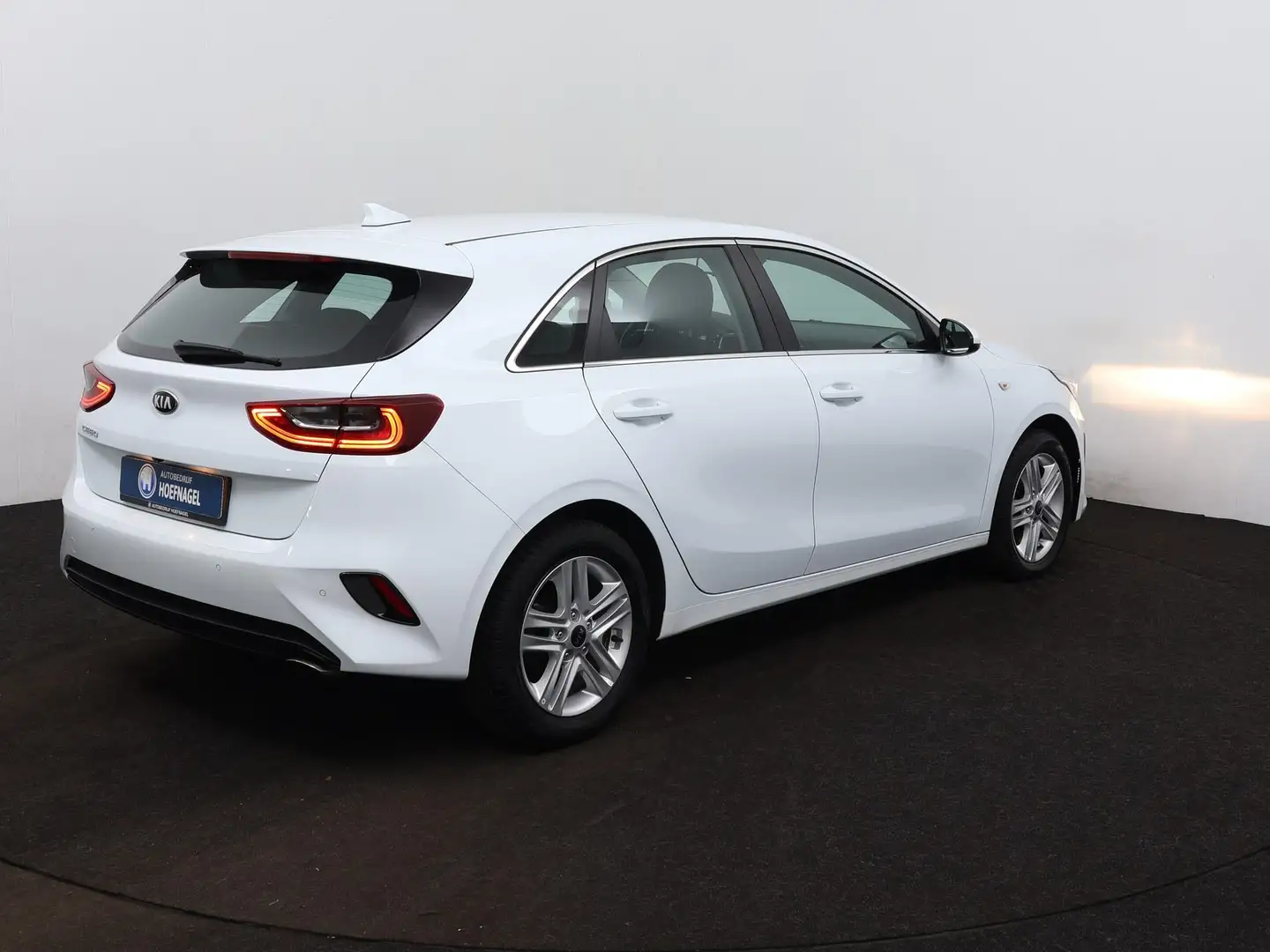 Kia Ceed / cee'd 1.4 T-GDi DynamicPlusLine Automaat | Camera | Stoe Wit - 2