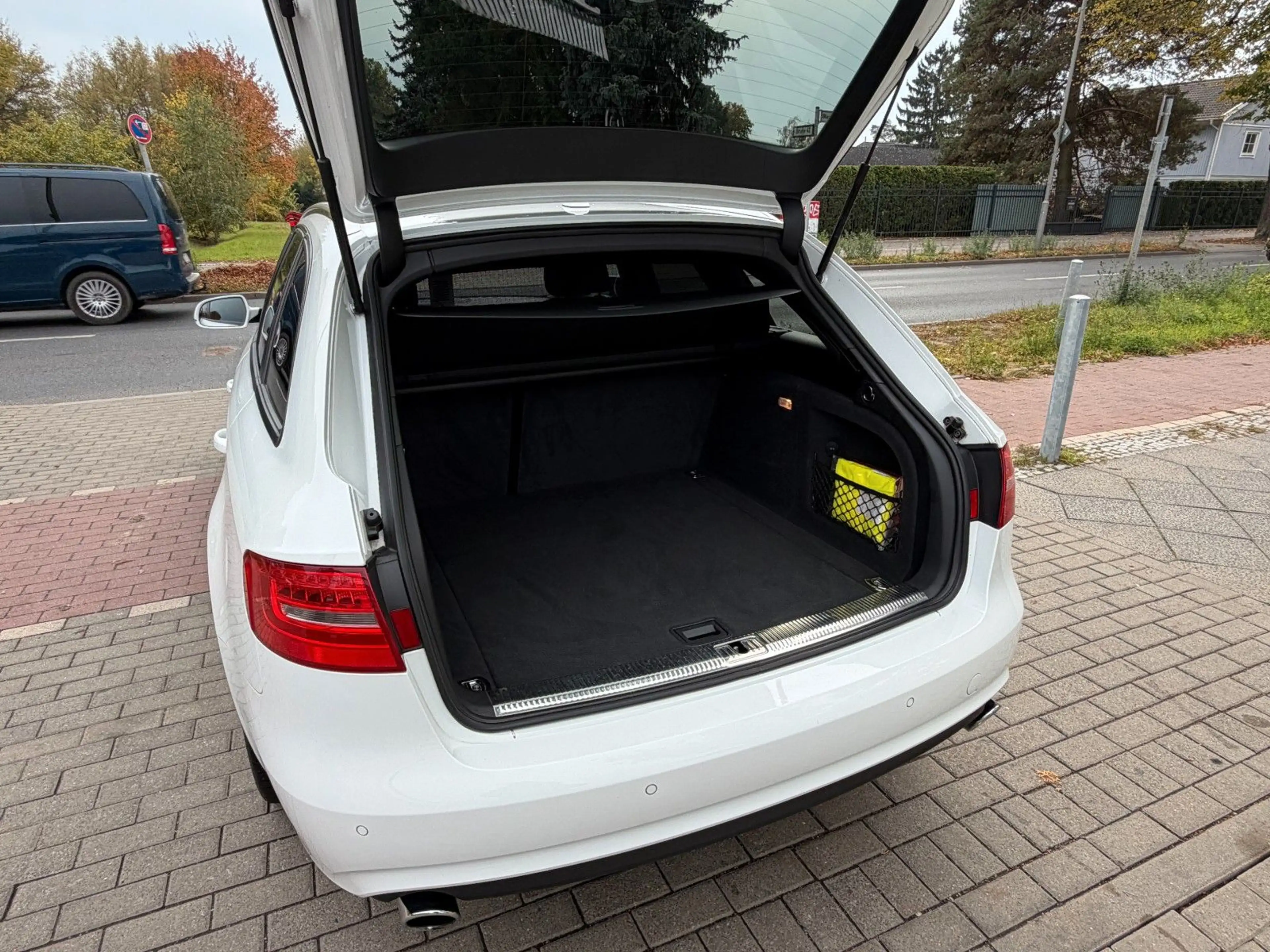 Audi A4 Avant S-Line*Aut*Pano*Xenon*Navi*Kamera*Leder — photo 9
