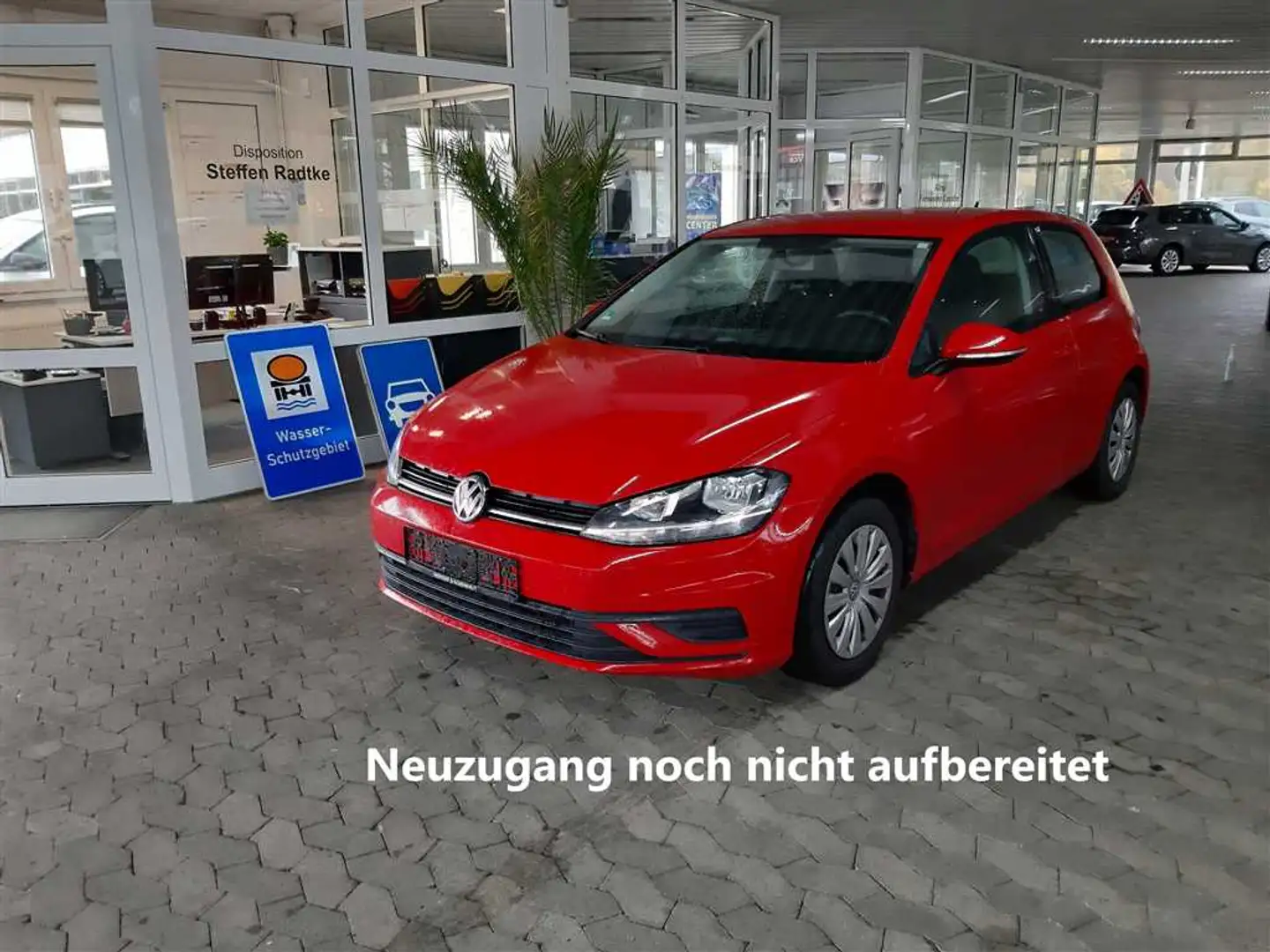 Volkswagen Golf 1.6 TDI Trendline AHK+KLIMA Červená - 1