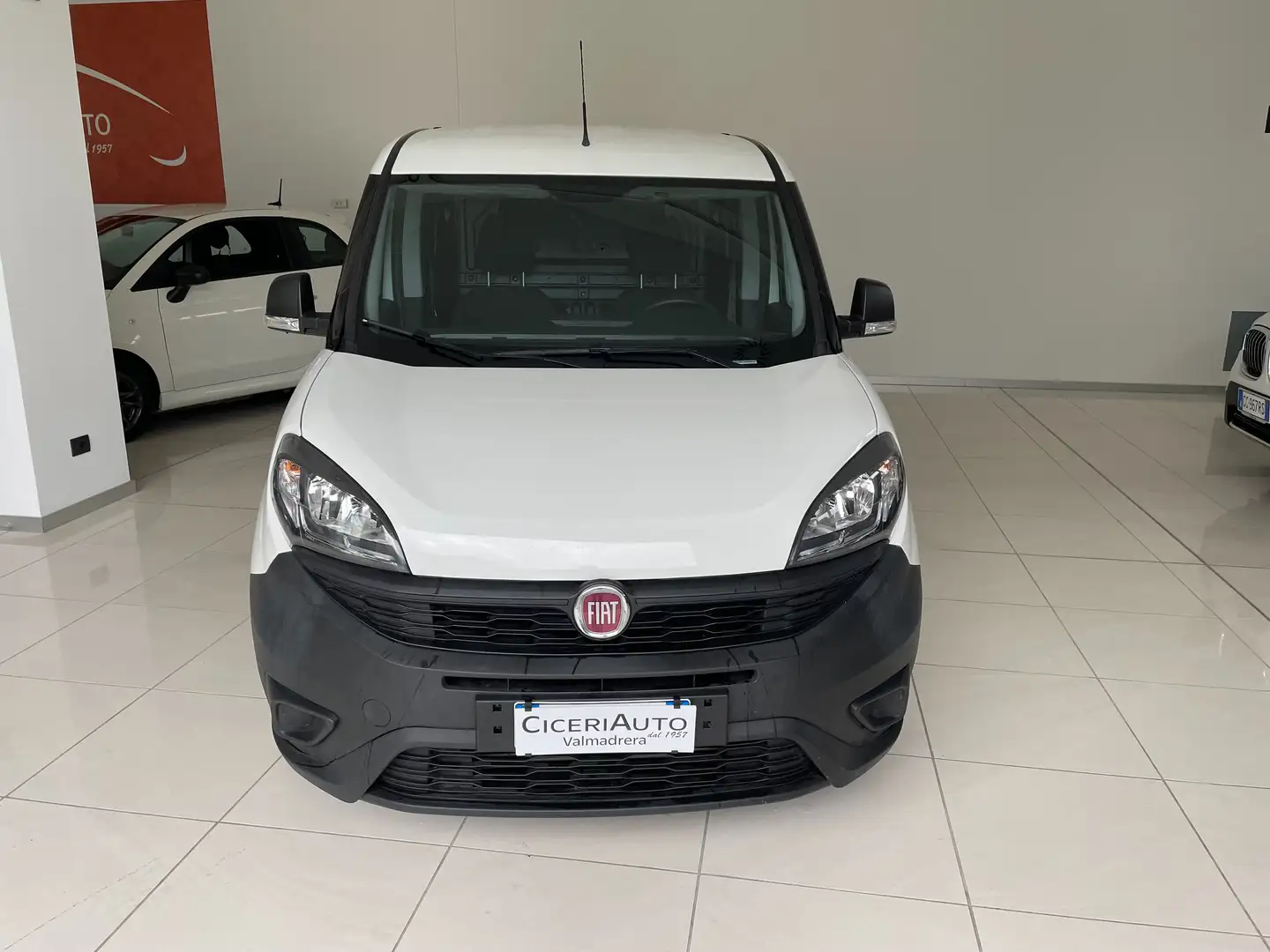 Fiat Doblo Cargo1.6 mjt  105cv Blanc - 2