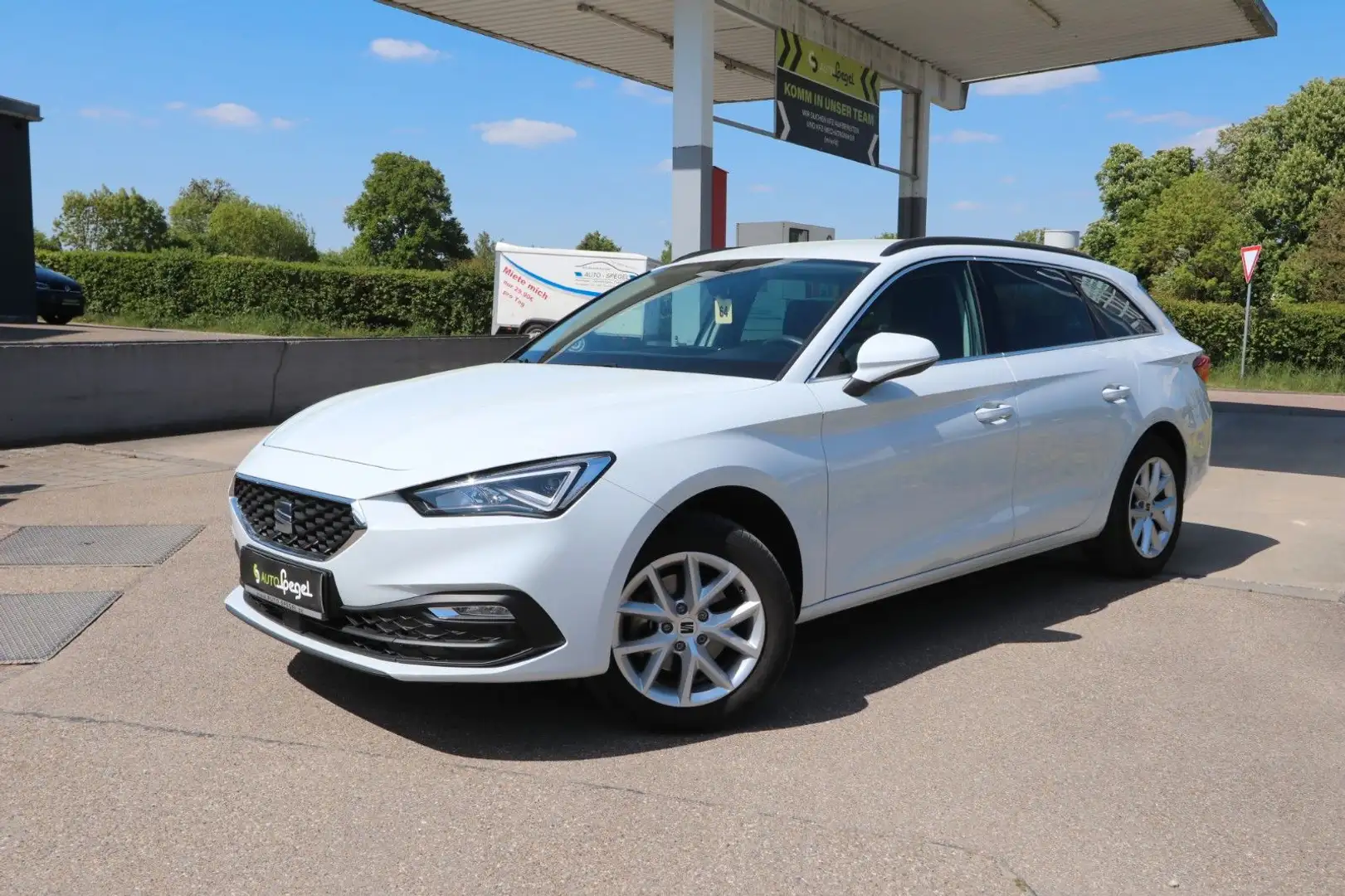 SEAT Leon Sportstourer Style LED Navi PDC Standheizun Wit - 1