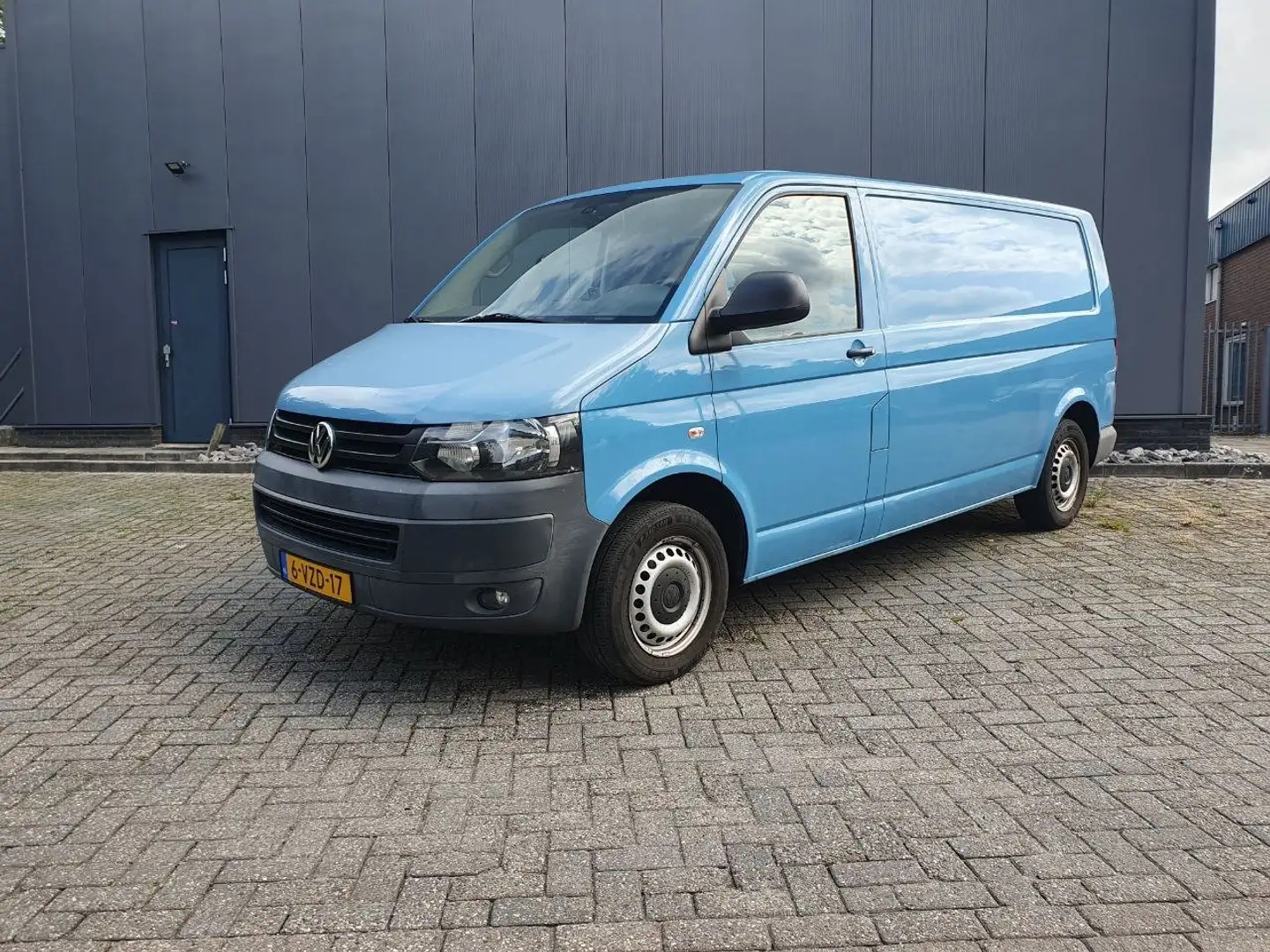 Volkswagen Transporter Transporter 2.0 TDI L2H1 Niebieski - 1