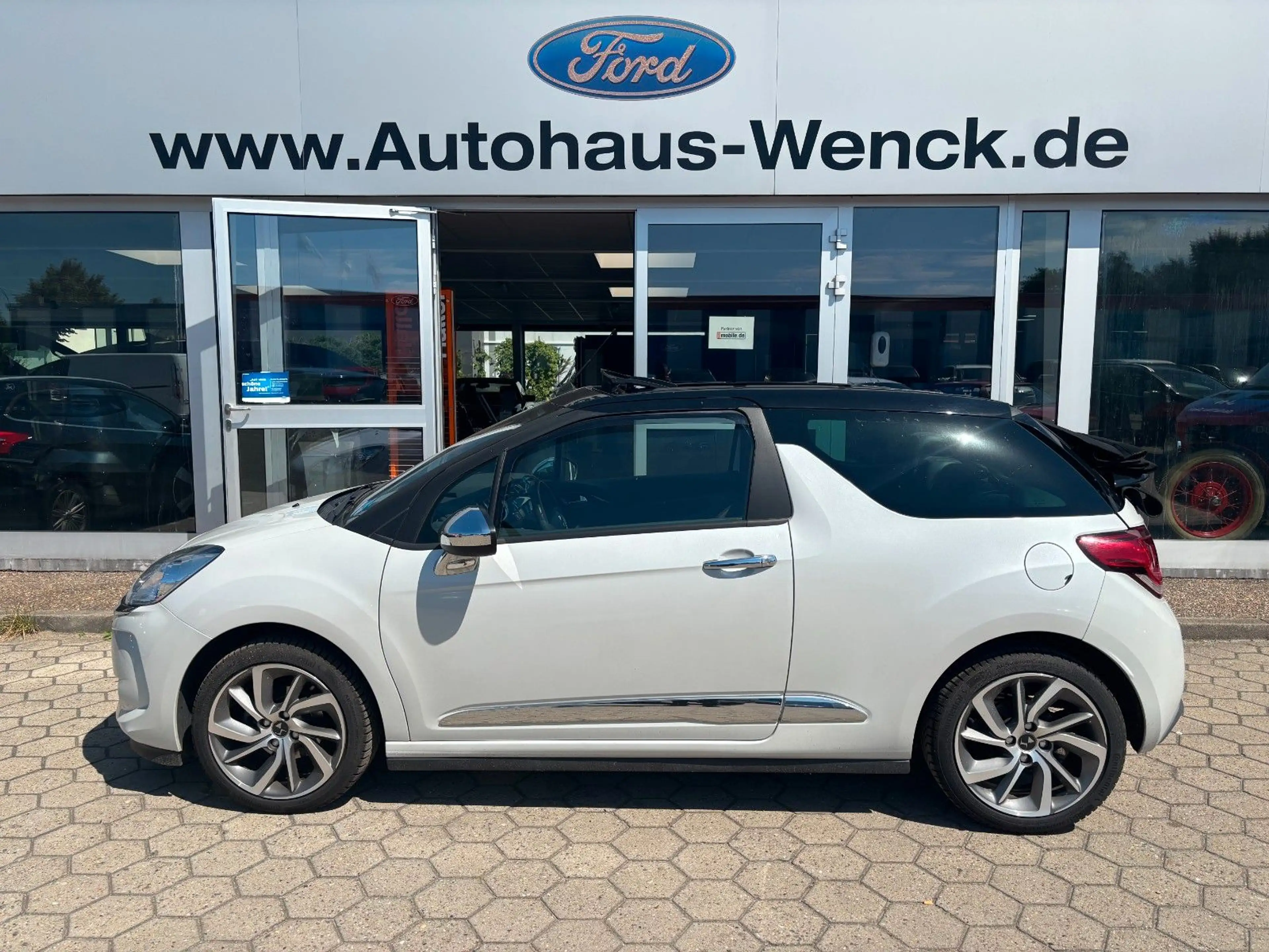 DS Automobiles DS 3 1,2 Cabrio So Chic*3.HAND*KLIMA*HU NEU*38TKM