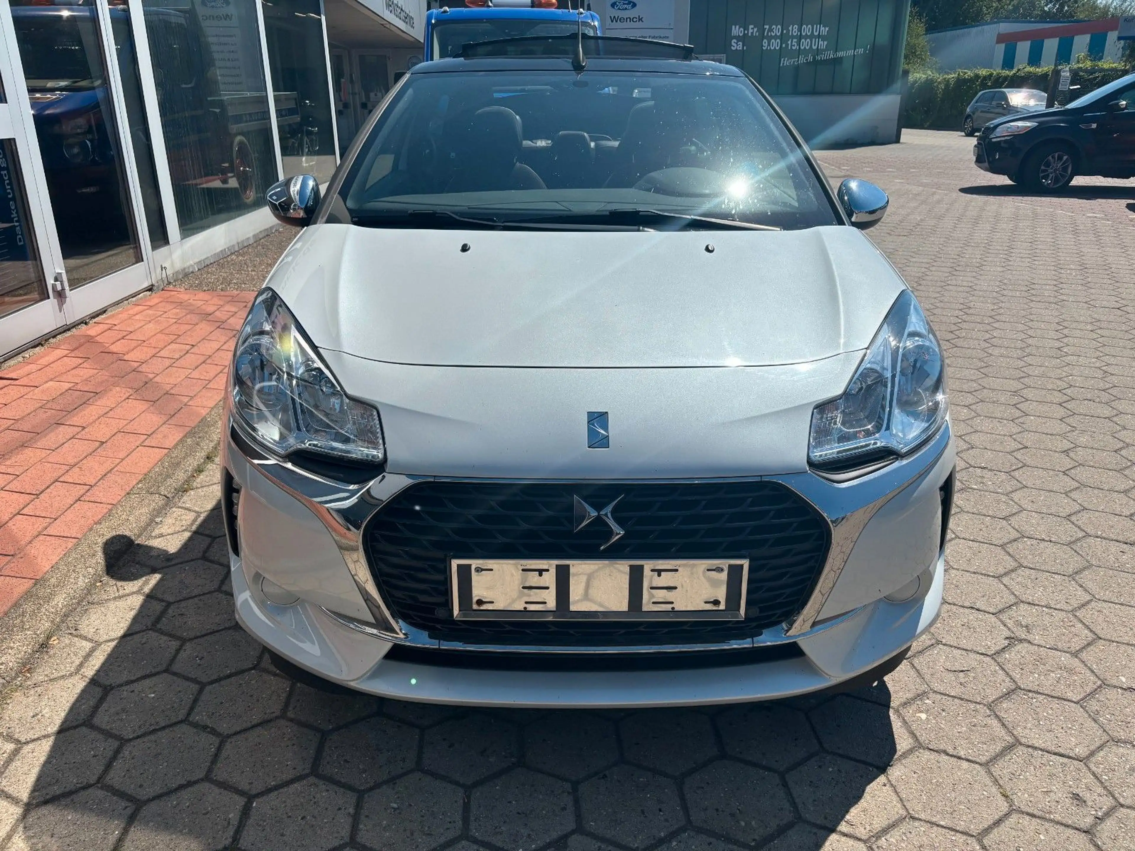 DS Automobiles DS 3 1,2 Cabrio So Chic*3.HAND*KLIMA*HU NEU*38TKM — photo 3