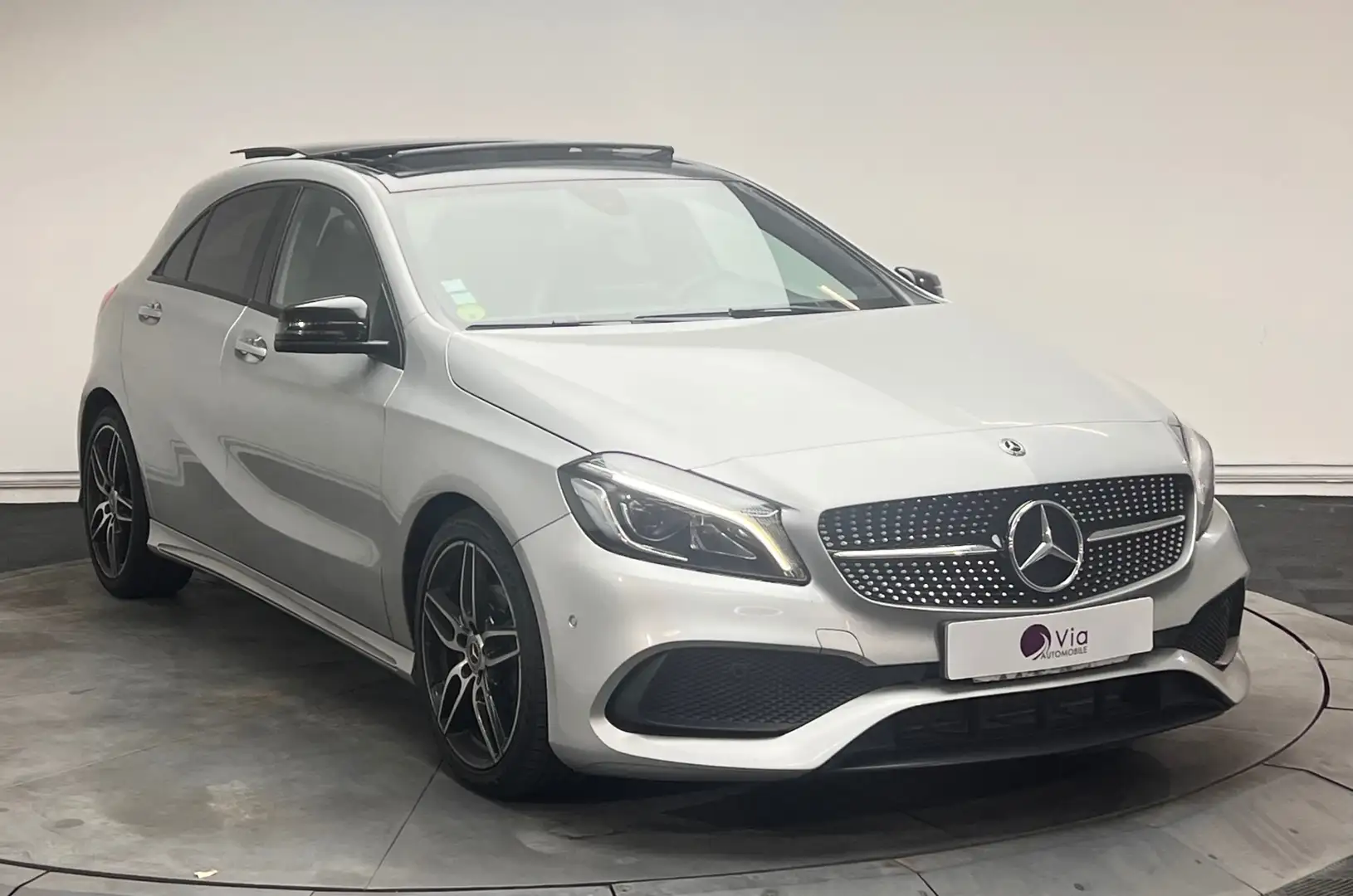 Mercedes-Benz A 200 200 d 7G-DCT Fascination AMG - TOIT OUVRANT Gris - 2