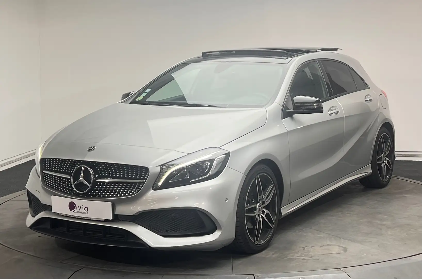 Mercedes-Benz A 200 200 d 7G-DCT Fascination AMG - TOIT OUVRANT Gris - 1