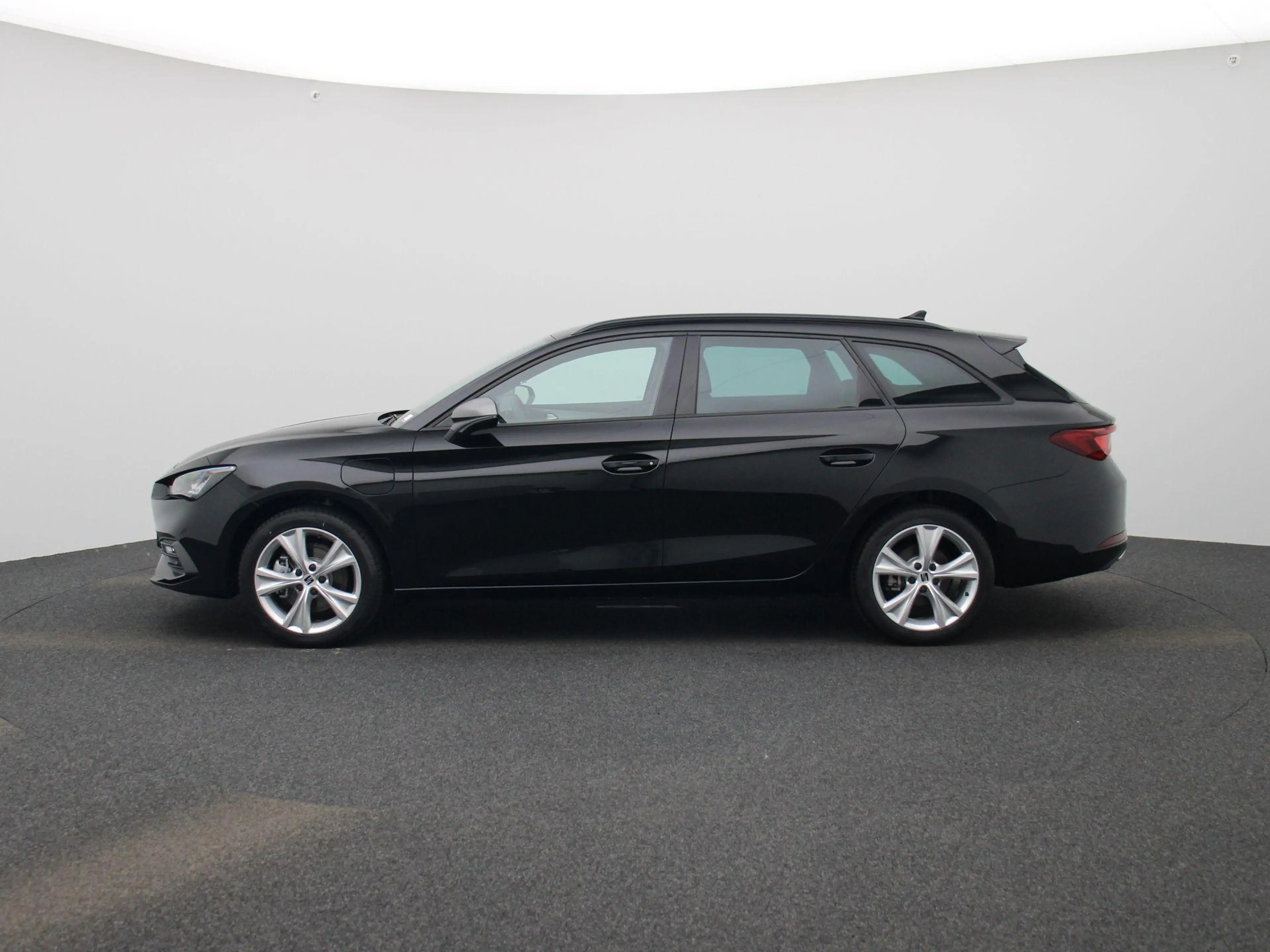SEAT Leon e-Hybrid Sportstourer 1.5 TSI FR Business 204 PK | Automaat — photo 4