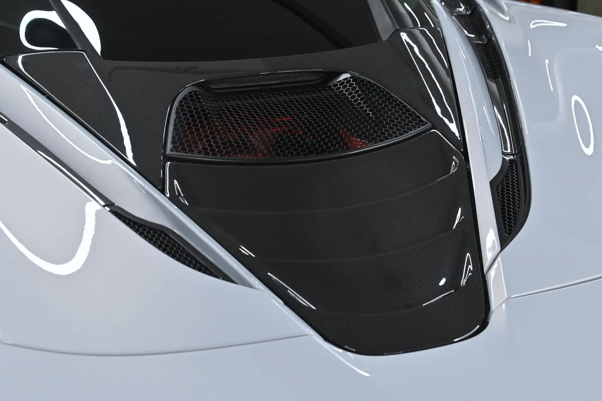 맥라렌 720S 720 Sport Coupe 2019 흰색 사진 4
