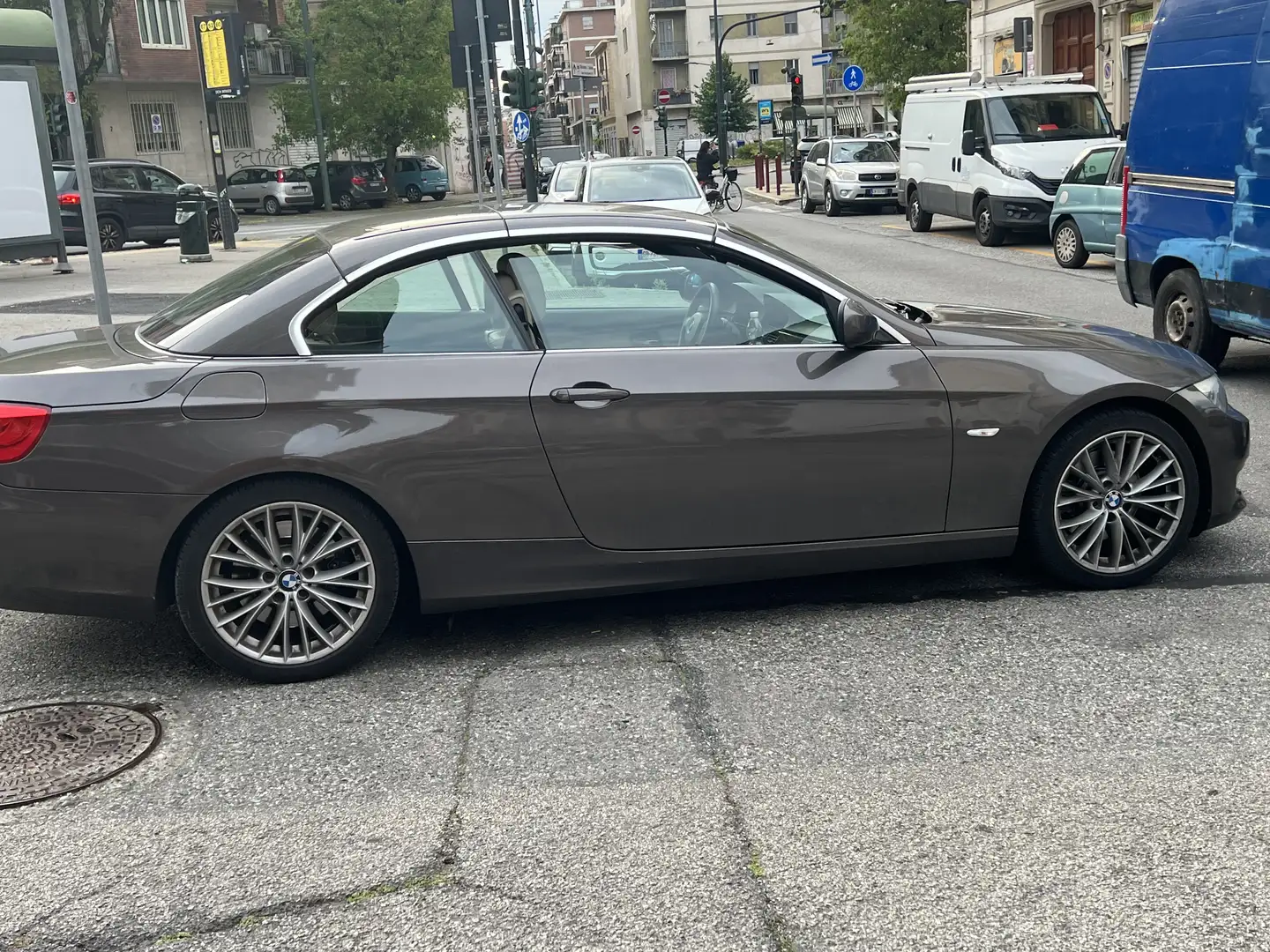 BMW 330 330d Cabrio Futura FL - 2