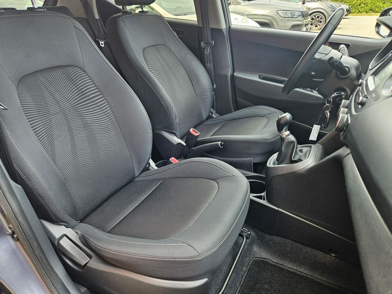 Hyundai i10 YES! Plus | TÜV neu | Scheckheftgepflegt — photo 14