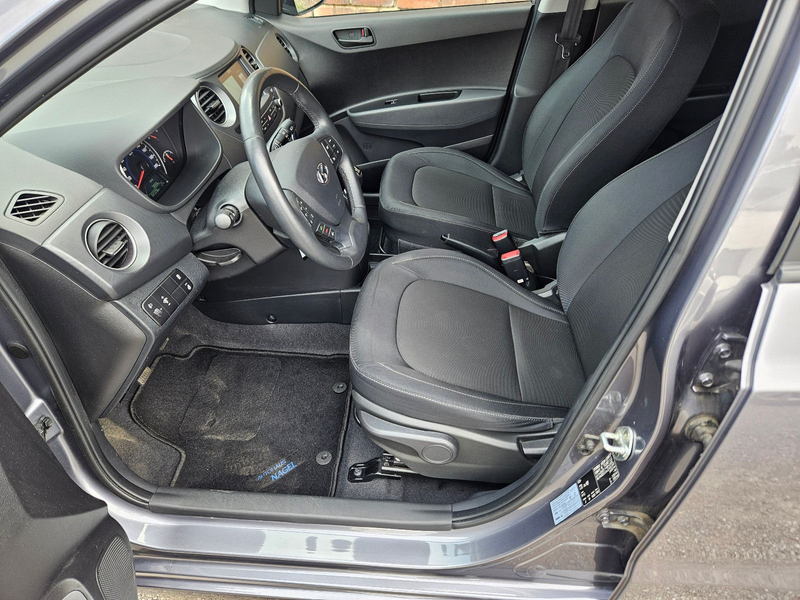 Hyundai i10 YES! Plus | TÜV neu | Scheckheftgepflegt — photo 8