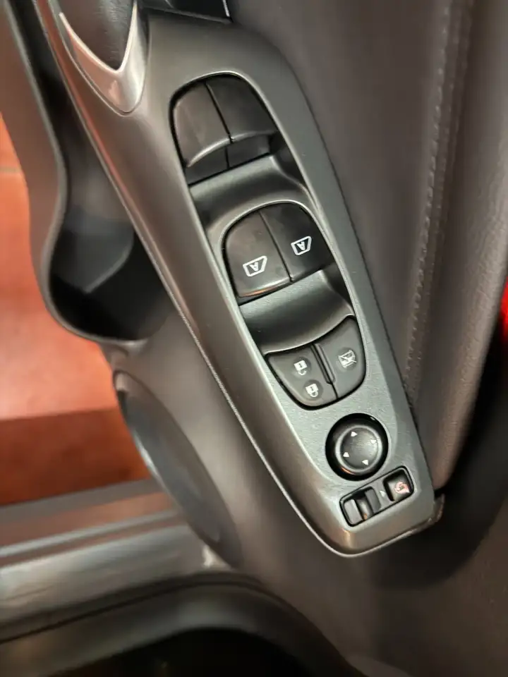 Nissan Juke Juke 1.0 dig-t N-Connecta 114cv VARIE UNITà 22