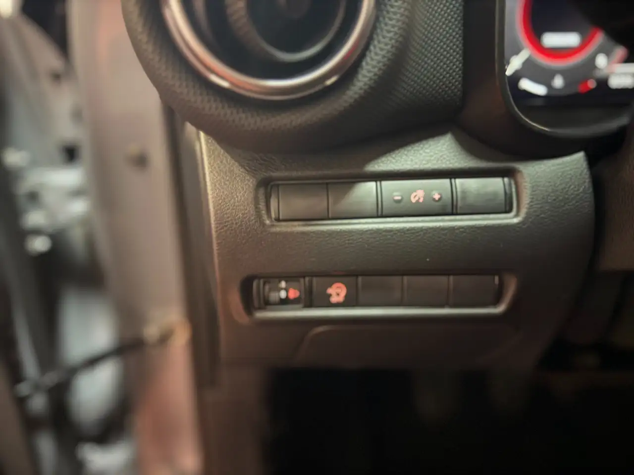 Nissan Juke Juke 1.0 dig-t N-Connecta 114cv VARIE UNITà 14