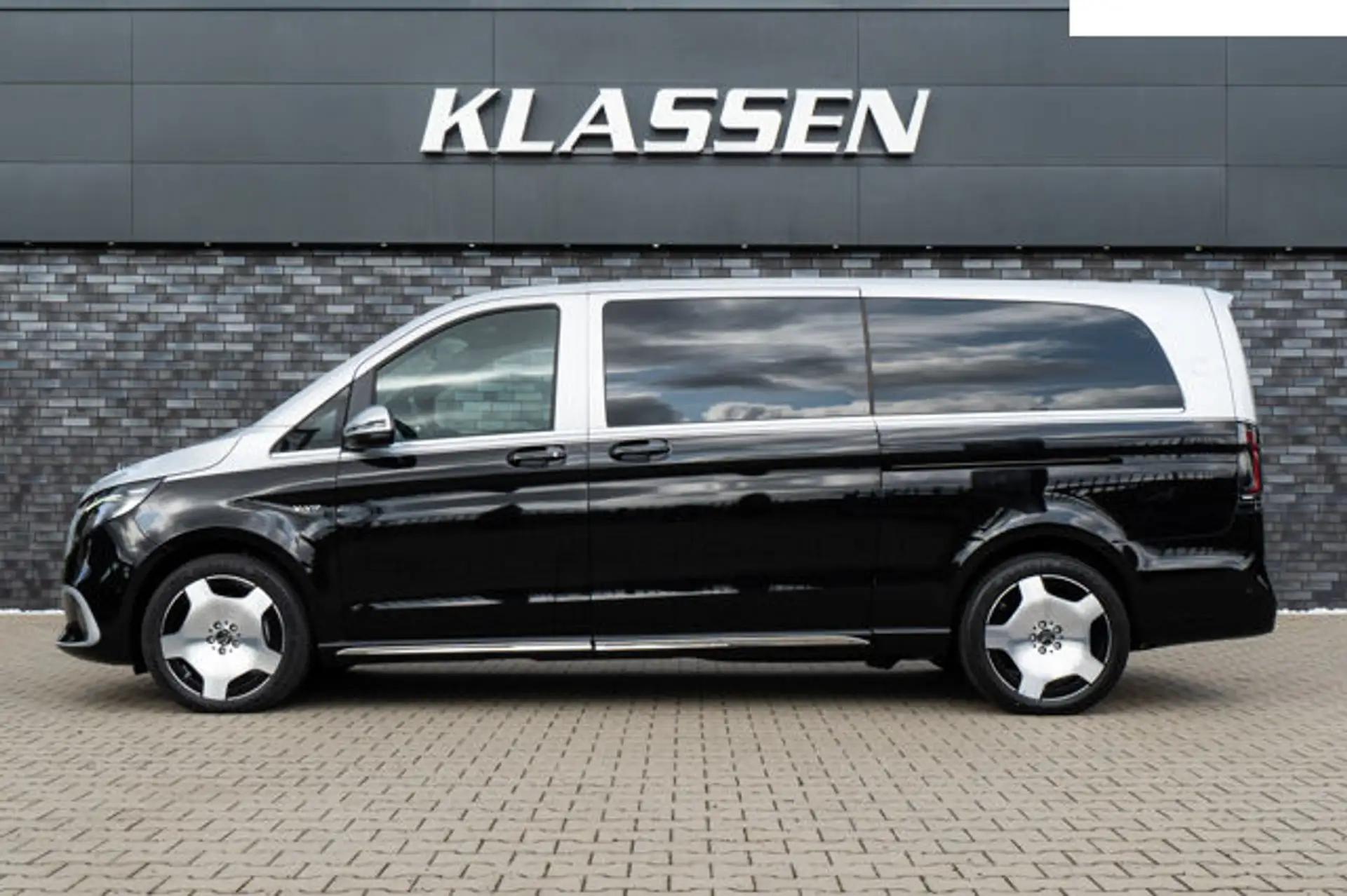 벤츠 V-Klasse V300 2024 Facelift 2026 검정 사진 3