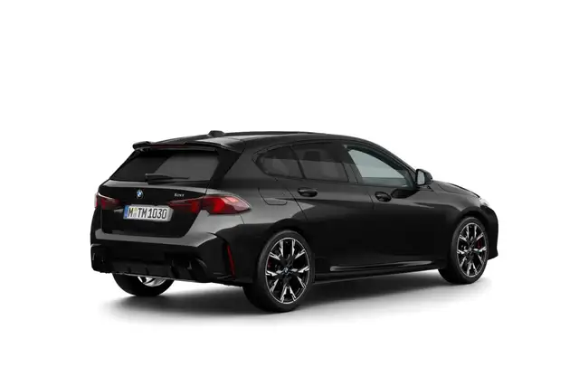BMW 1 Series view 2
