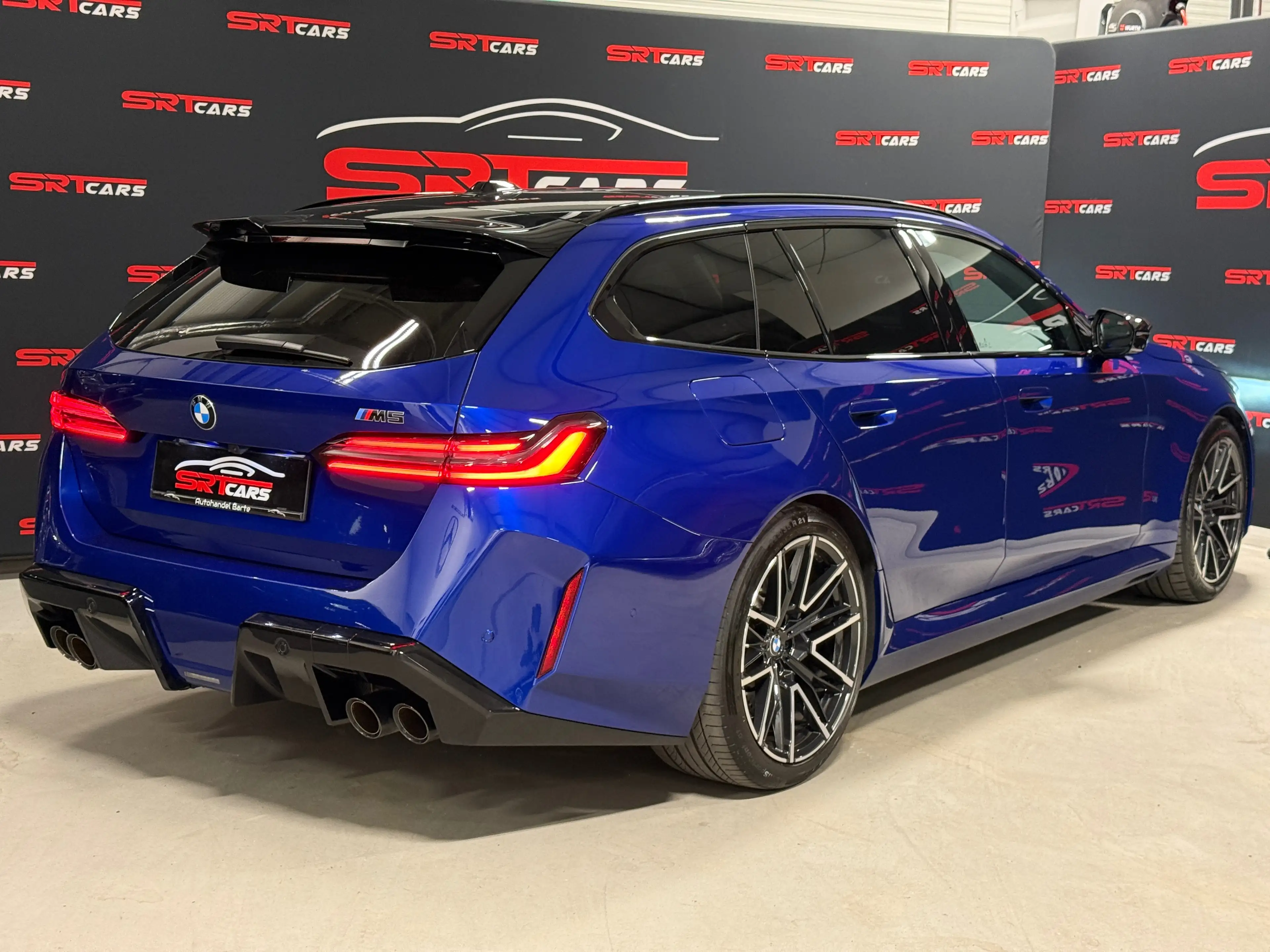 BMW M5 M5 Touring *HeadUp*Pano*M DriversPackage*Keyless — photo 6