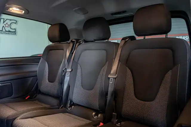 Mercedes-Benz V-Class view 16