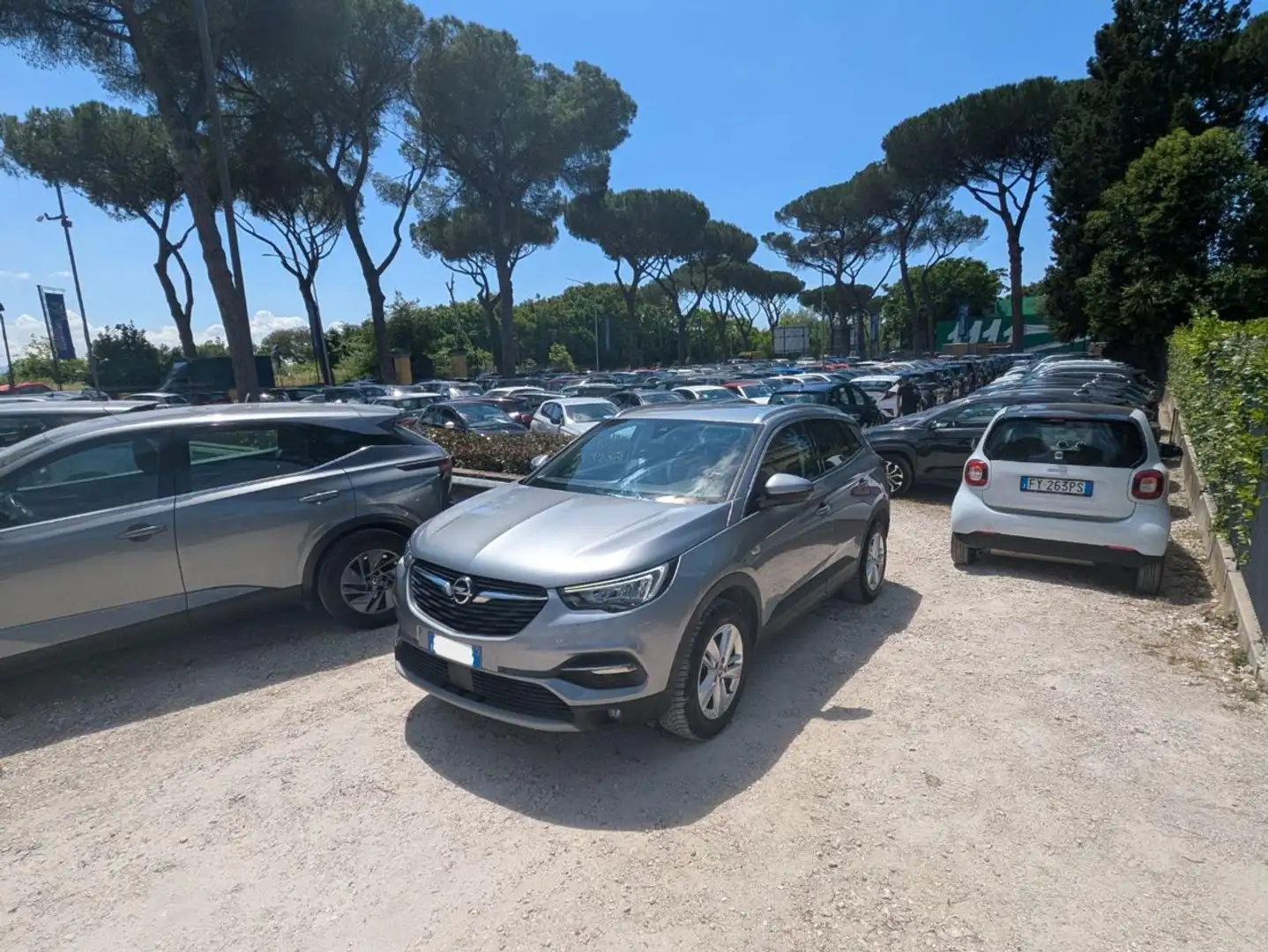 Opel Grandland X ECOTECH INNOVATION AT8 1.5cc 131cv Šedá - 1