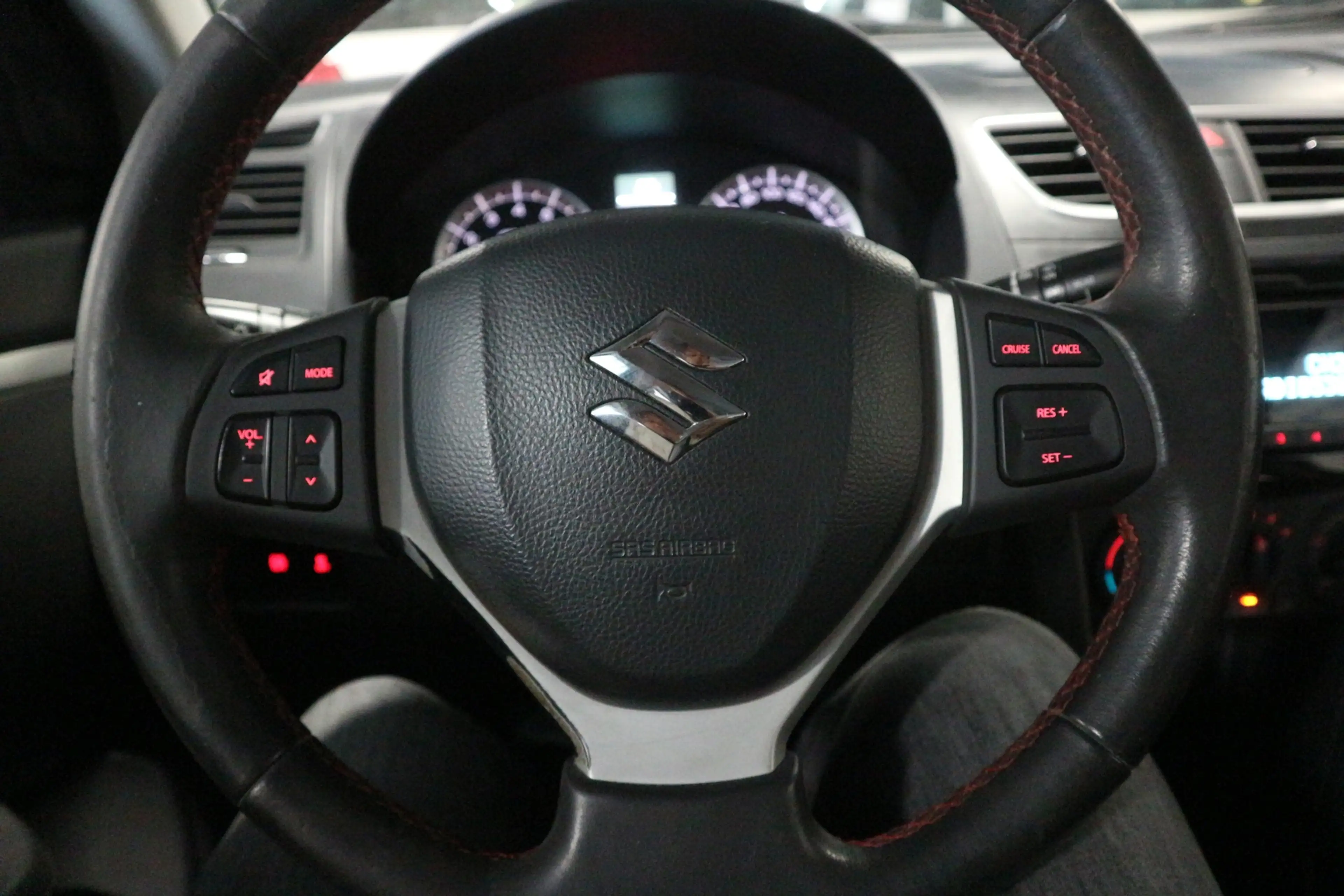Suzuki Swift 1.2 Bandit EASSS / AC / 8 2027 ! ! — photo 6