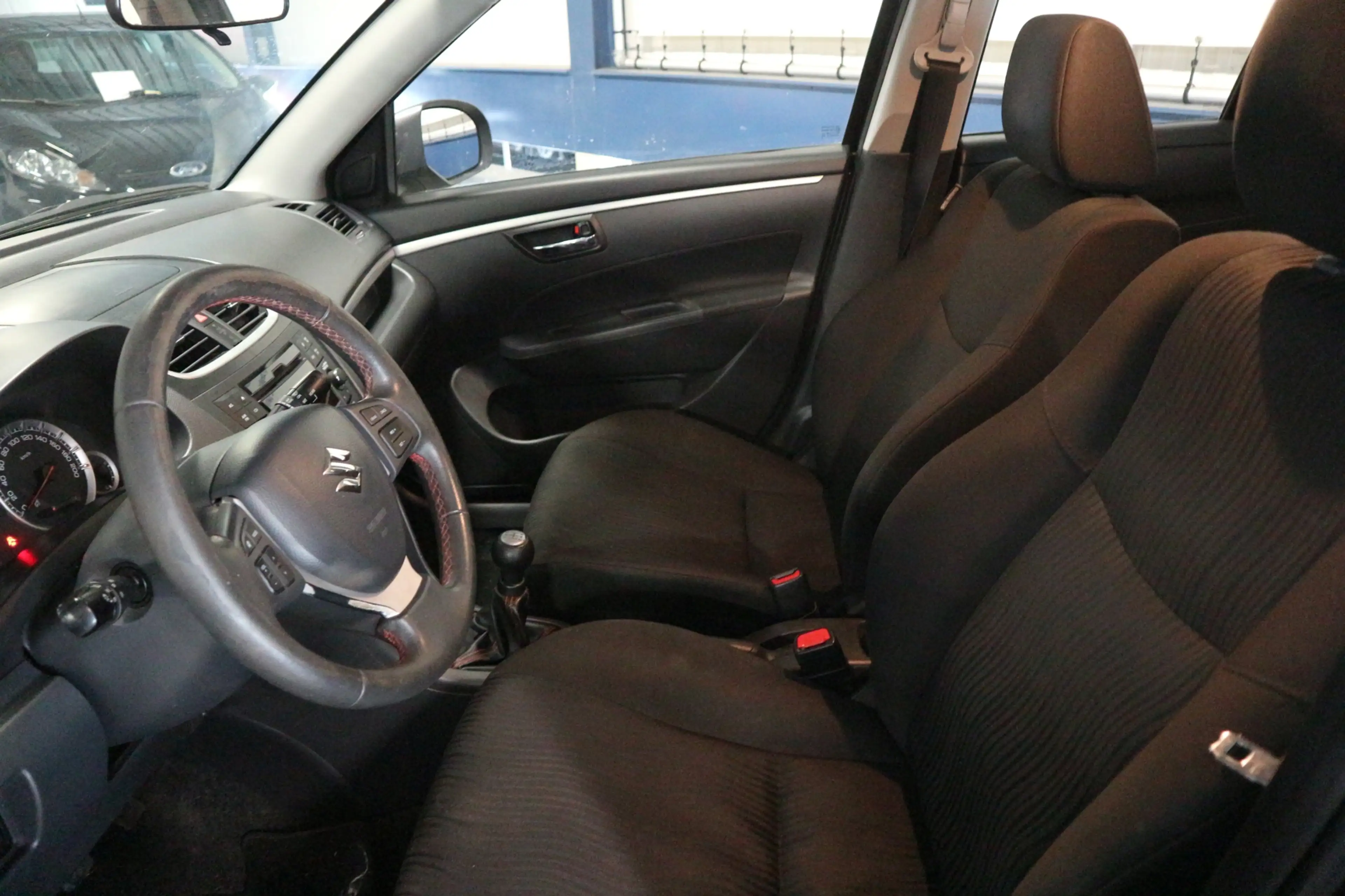 Suzuki Swift 1.2 Bandit EASSS / AC / 8 2027 ! ! — photo 7