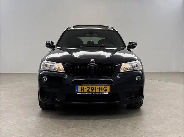 BMW X3 view 8