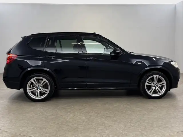 BMW X3 view 10
