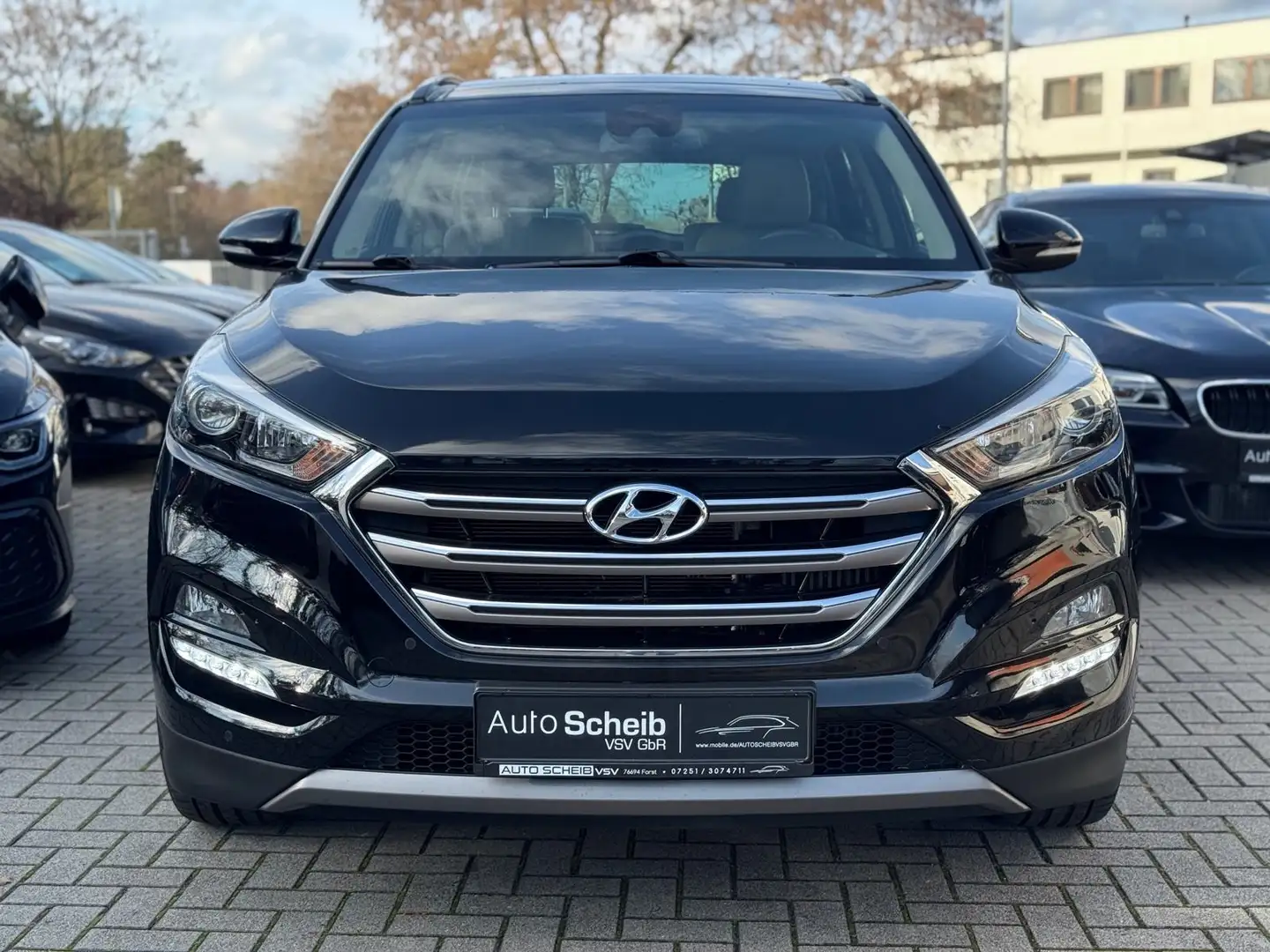 Hyundai TUCSON Premium 4WD DCT*1.Hand*Kamera*Navi*Pano Schwarz - 2