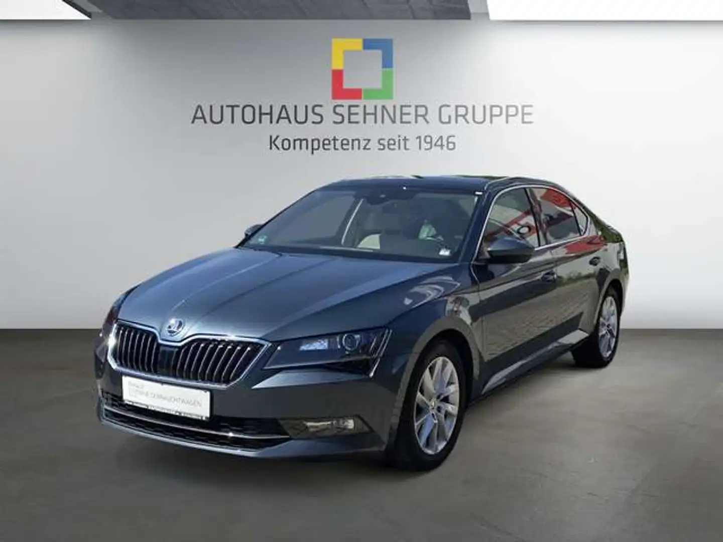 Skoda Superb Lim. Style 2.0 TDI DSG Allrad CarPlay+PDC Grigio - 1