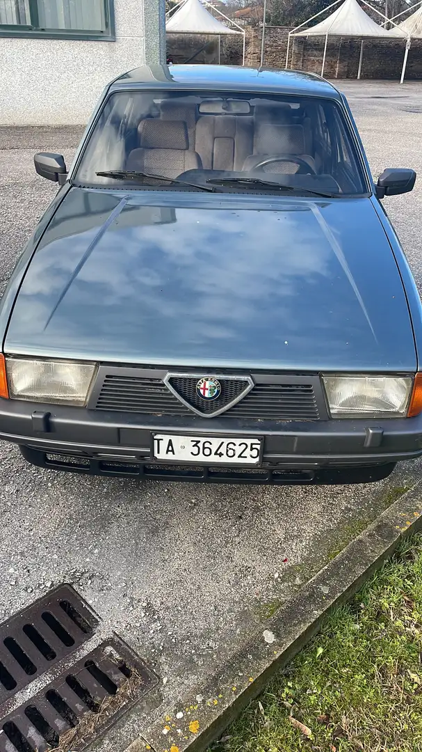 Alfa Romeo 75 75 2.0 Grigio - 1