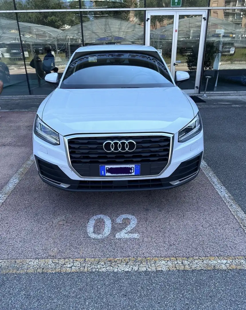 Audi Q2 1.6 tdi Business - 2