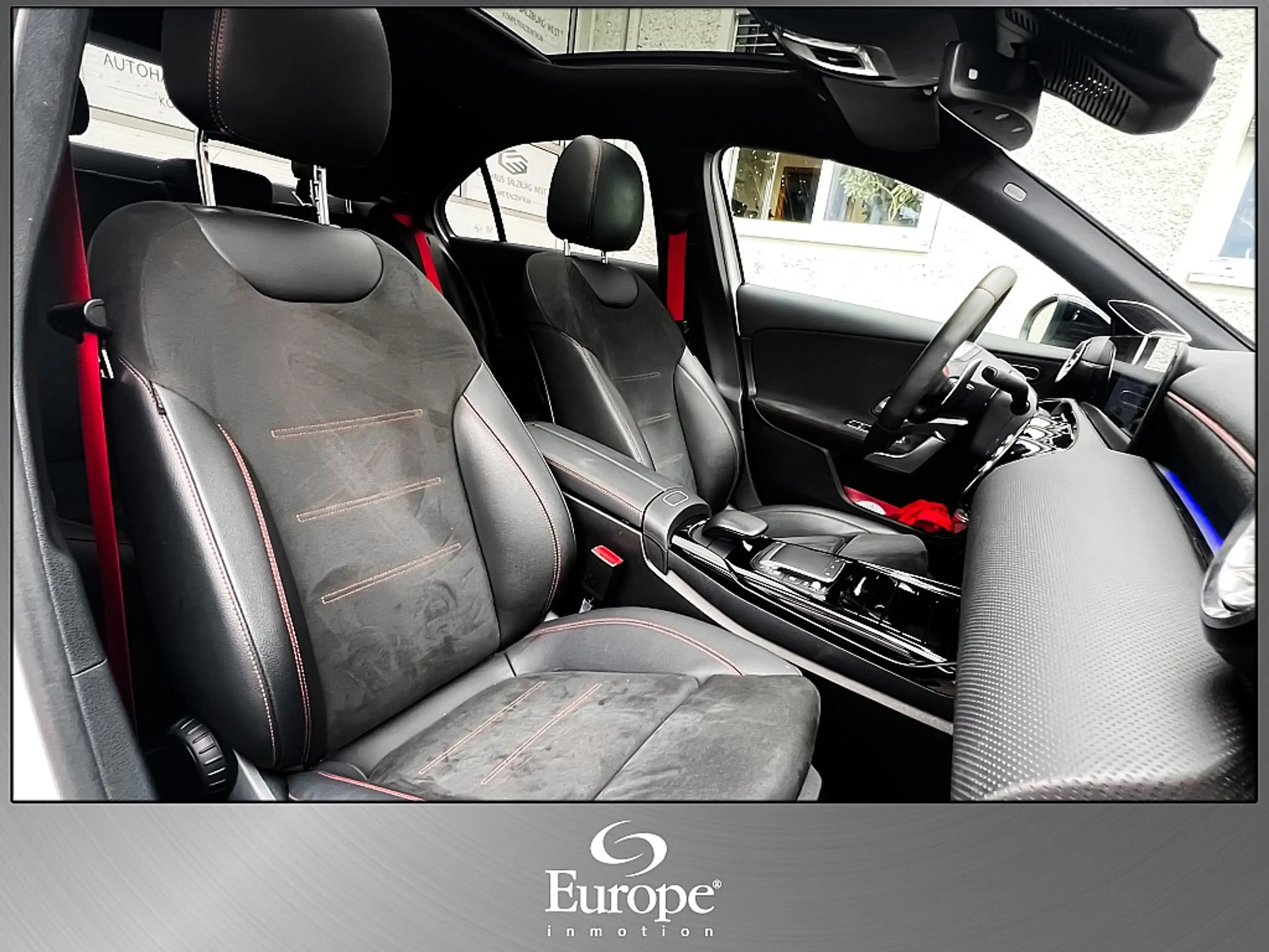 Mercedes-Benz A 35 AMG Limousine 4-Matic /Pano/LED/MBUX/Navi/ — photo 9