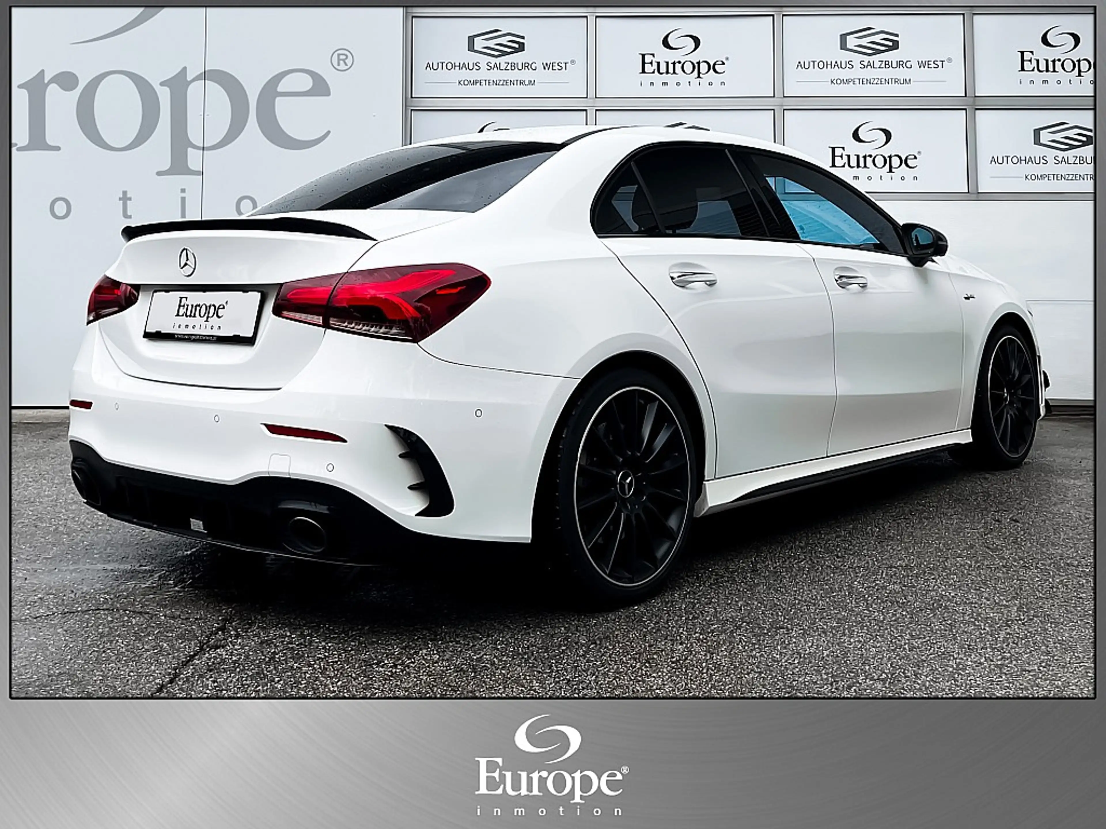 Mercedes-Benz A 35 AMG Limousine 4-Matic /Pano/LED/MBUX/Navi/ — photo 5