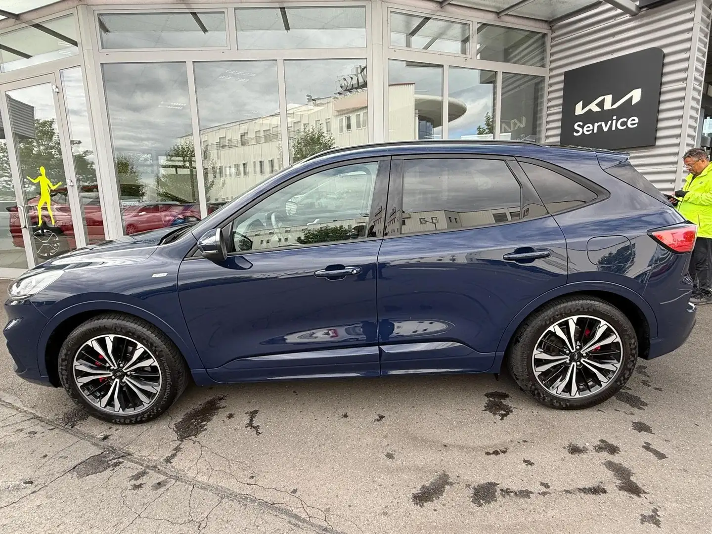 Ford Kuga 2,0 EcoBlue Hybrid ST-Line X Panoramadach Blau - 2