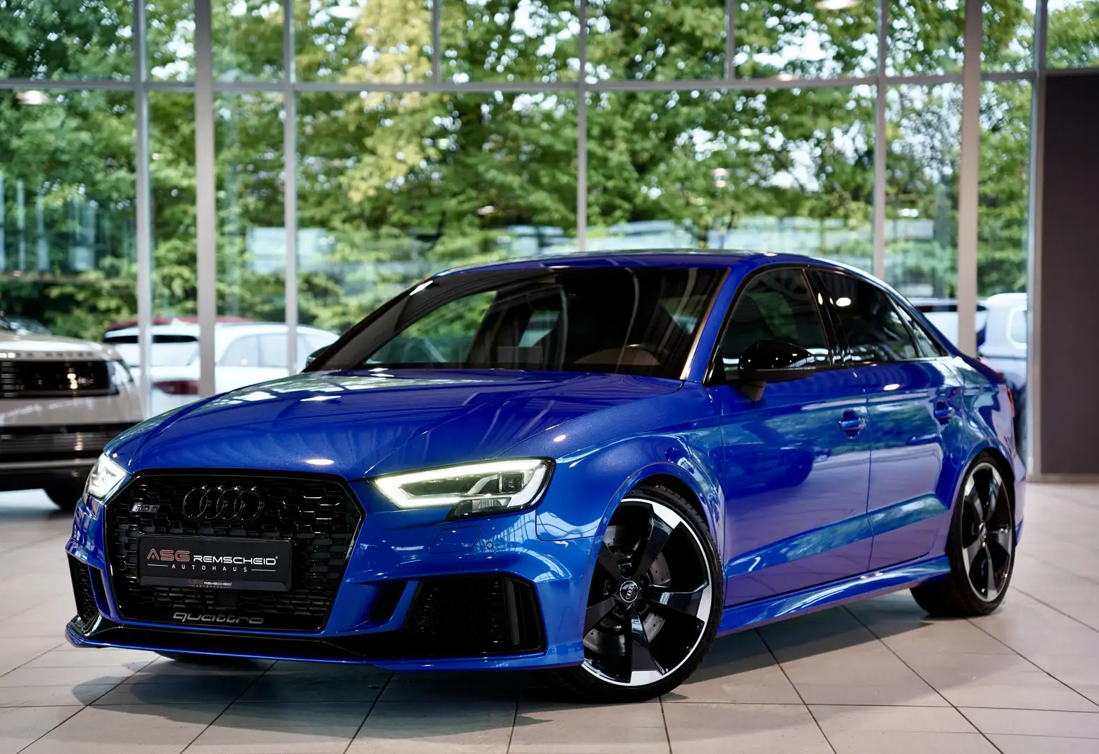 Audi RS3 q. Limousine *19 *Schale*RS-AGA*B&O*Virtual Blau - 1