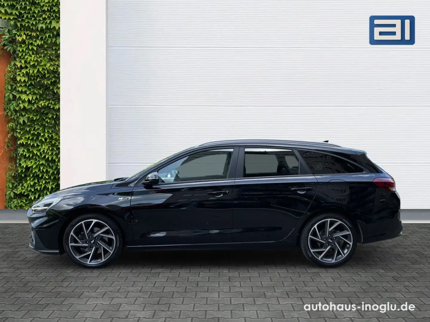 Hyundai i30 1.5 T-GDI*N Line*Sport*Pano*Navi*Kam*LED*Shz Schwarz - 2