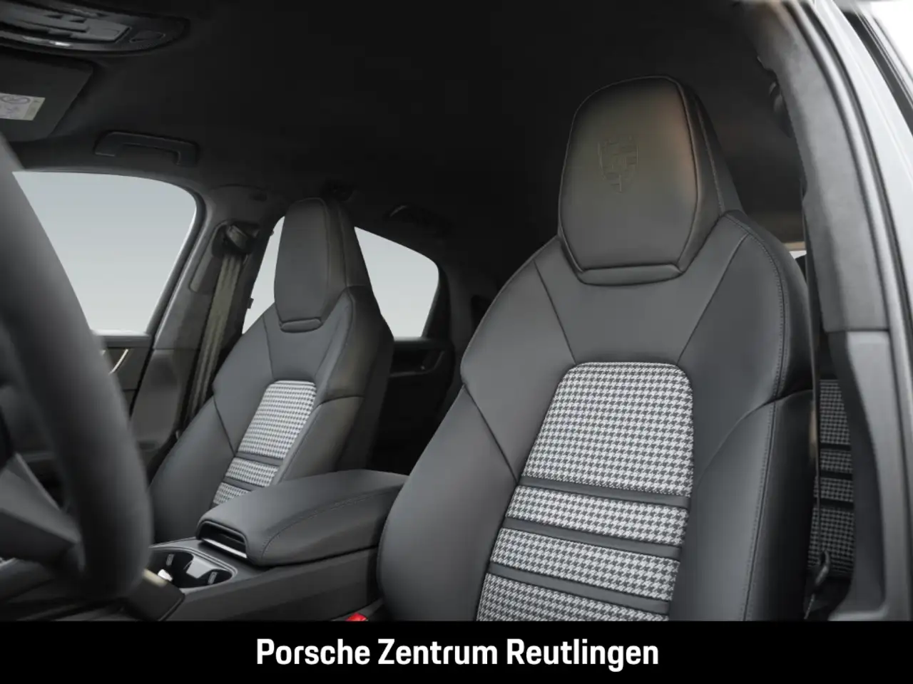 Porsche Cayenne Coupe Black Edition HA-Lenkung InnoDrive 6