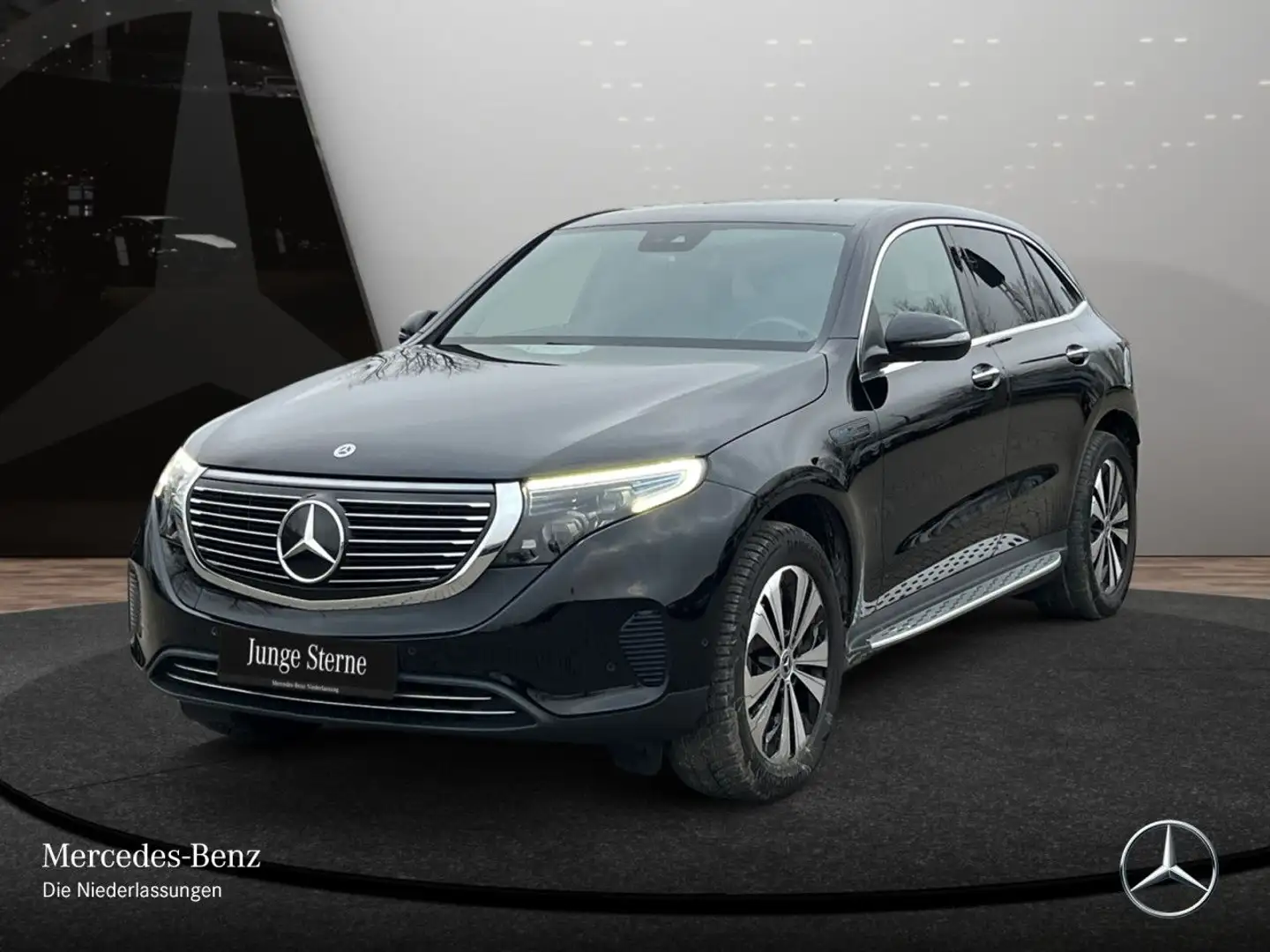 Mercedes-Benz EQC 400 4M MULTIBEAM+KAMERA+KEYLESS Schwarz - 2