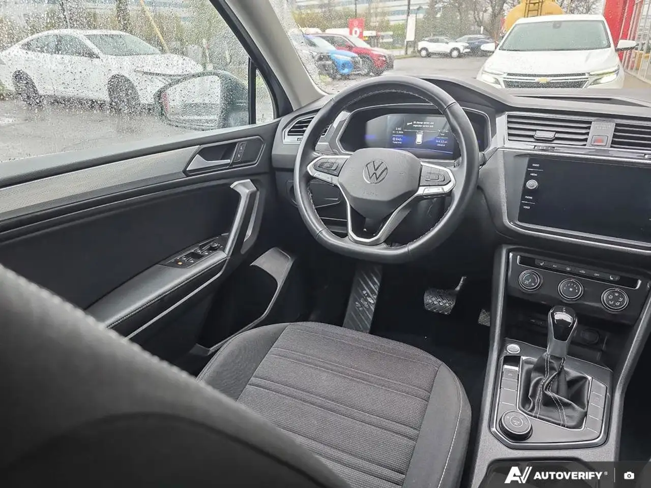 Volkswagen Tiguan снимка Volkswagen Tiguan