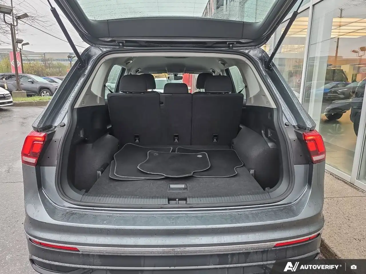Volkswagen Tiguan снимка Volkswagen Tiguan