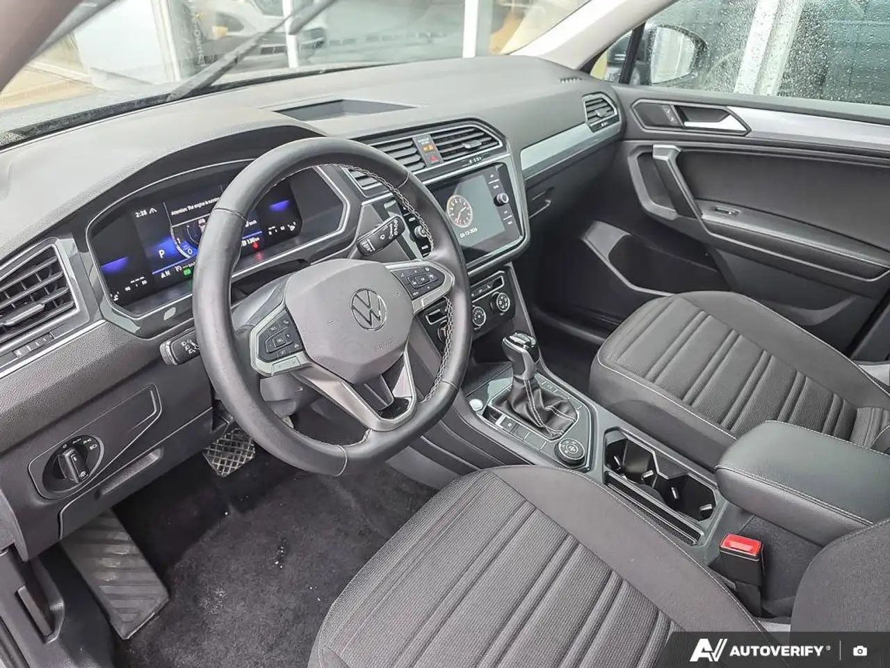 Volkswagen Tiguan снимка Volkswagen Tiguan