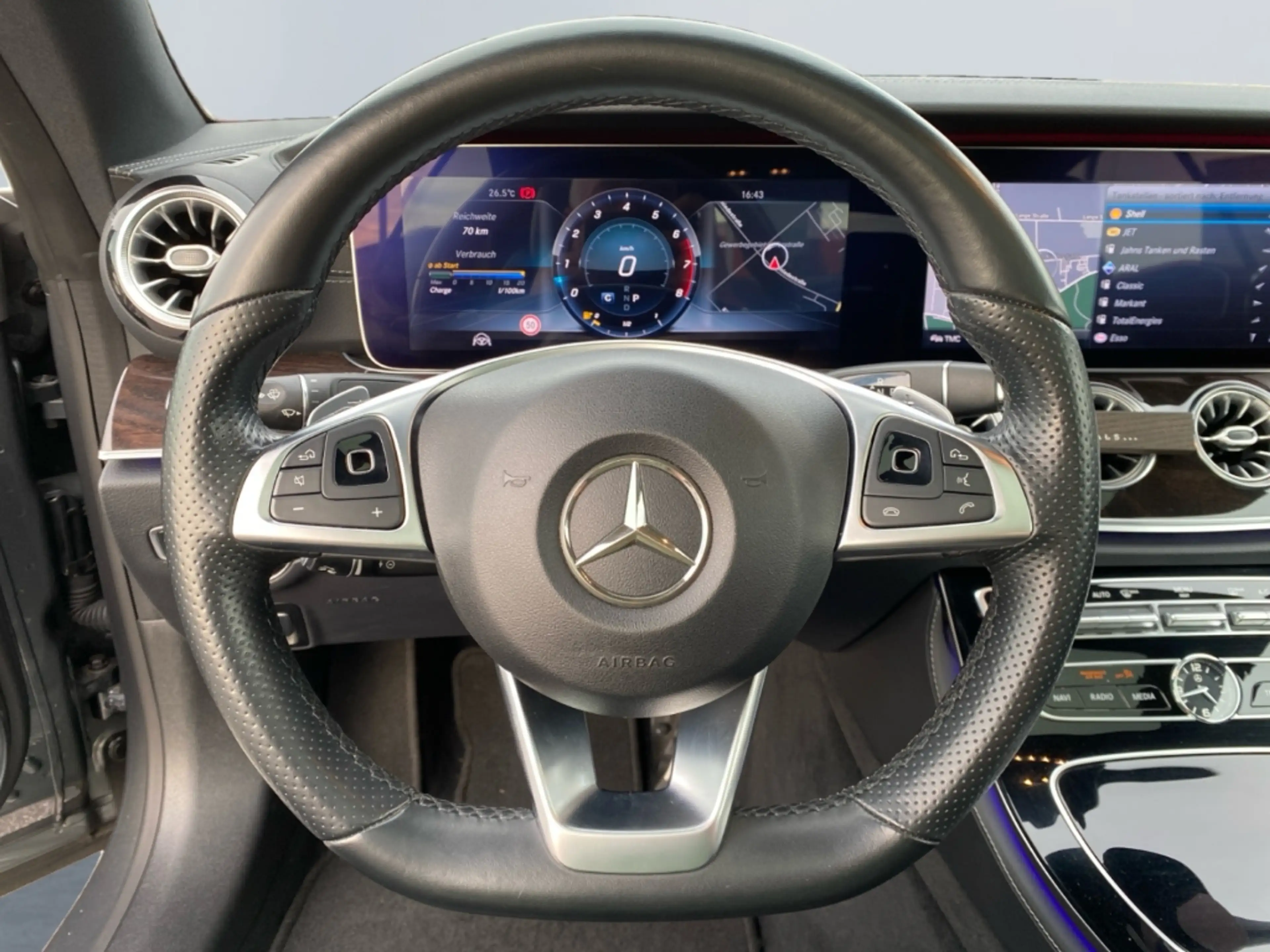 Mercedes-Benz E 400 Coupe AMG 4M.*Pano*HuD*Burm*Distr.*360°*Massage*Mu — photo 12