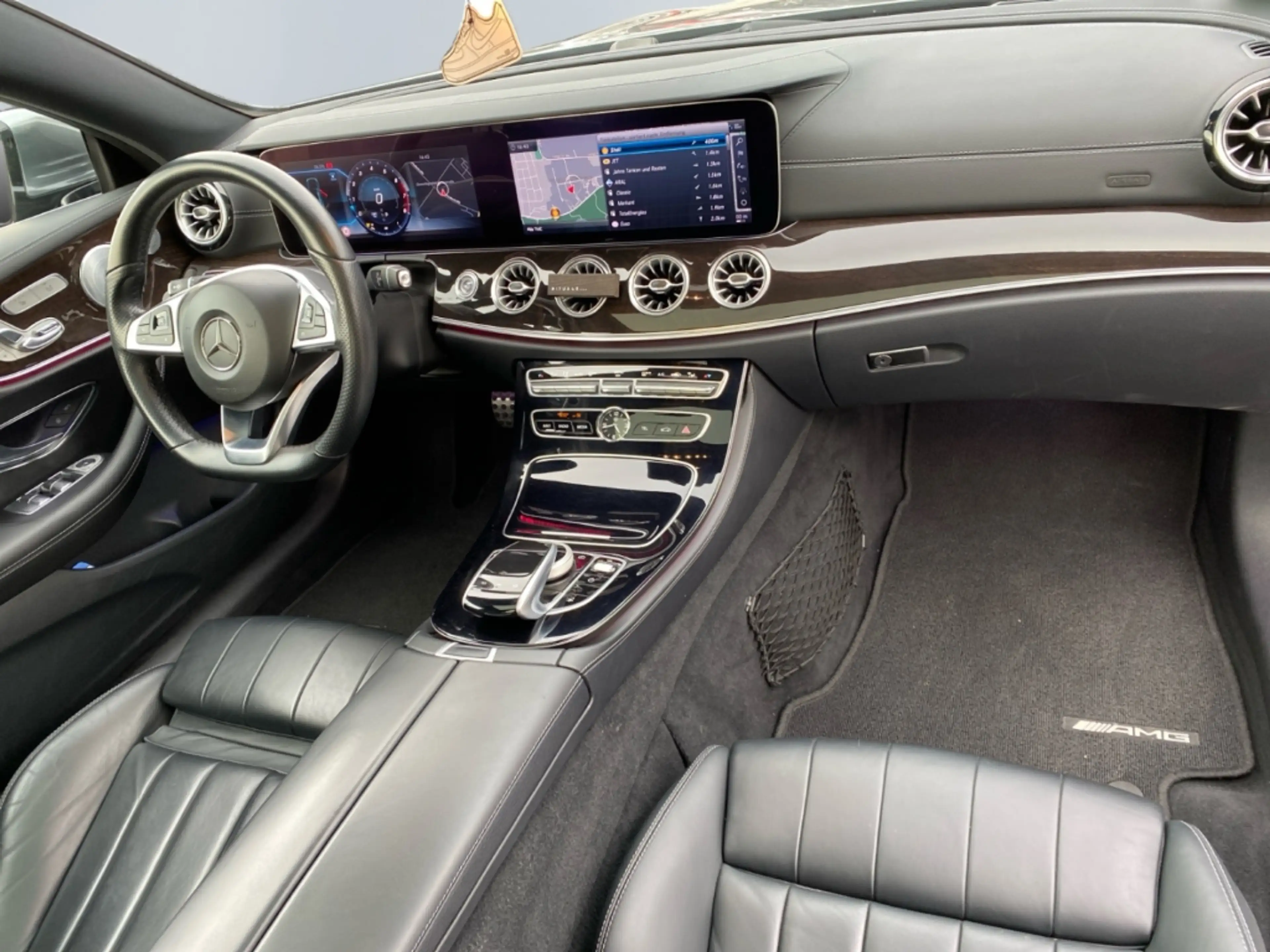 Mercedes-Benz E 400 Coupe AMG 4M.*Pano*HuD*Burm*Distr.*360°*Massage*Mu — photo 11