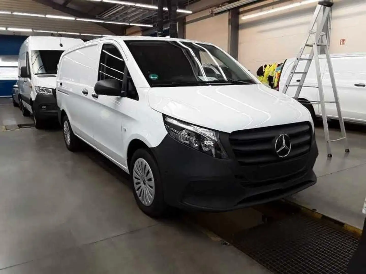 Mercedes-Benz Vito Kasten 116CDI PRO lang NAVI RKAM TEMP KLIMA Weiß - 2