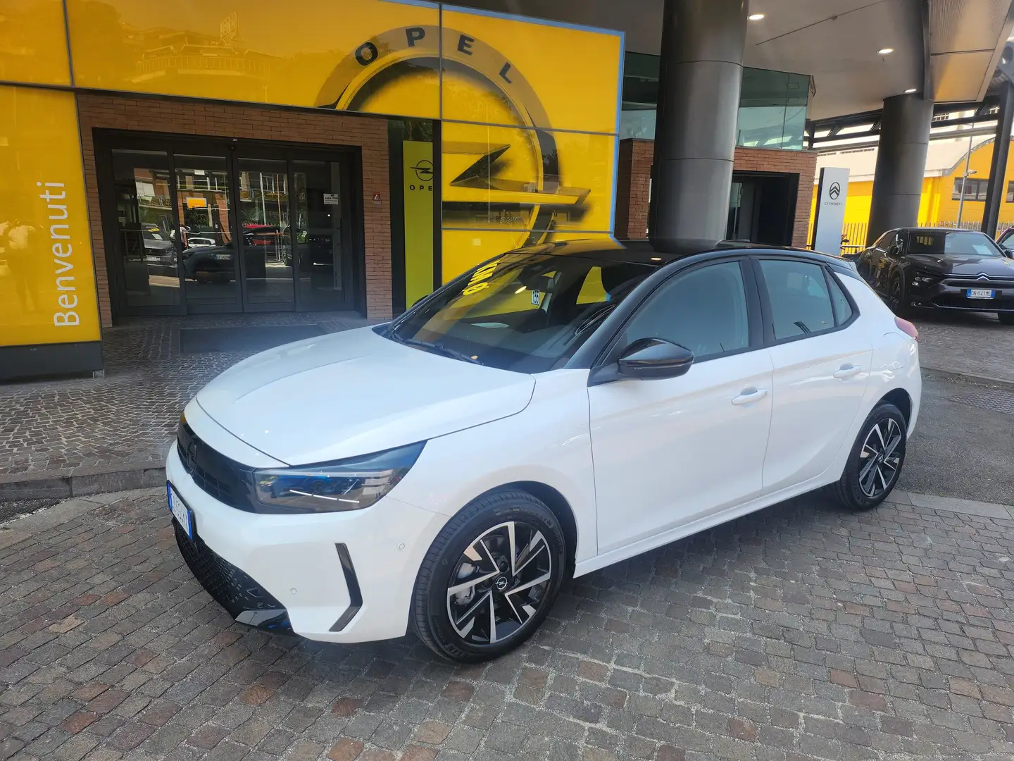 Opel Corsa Corsa 1.2 GS s 100CV Bianco - 1