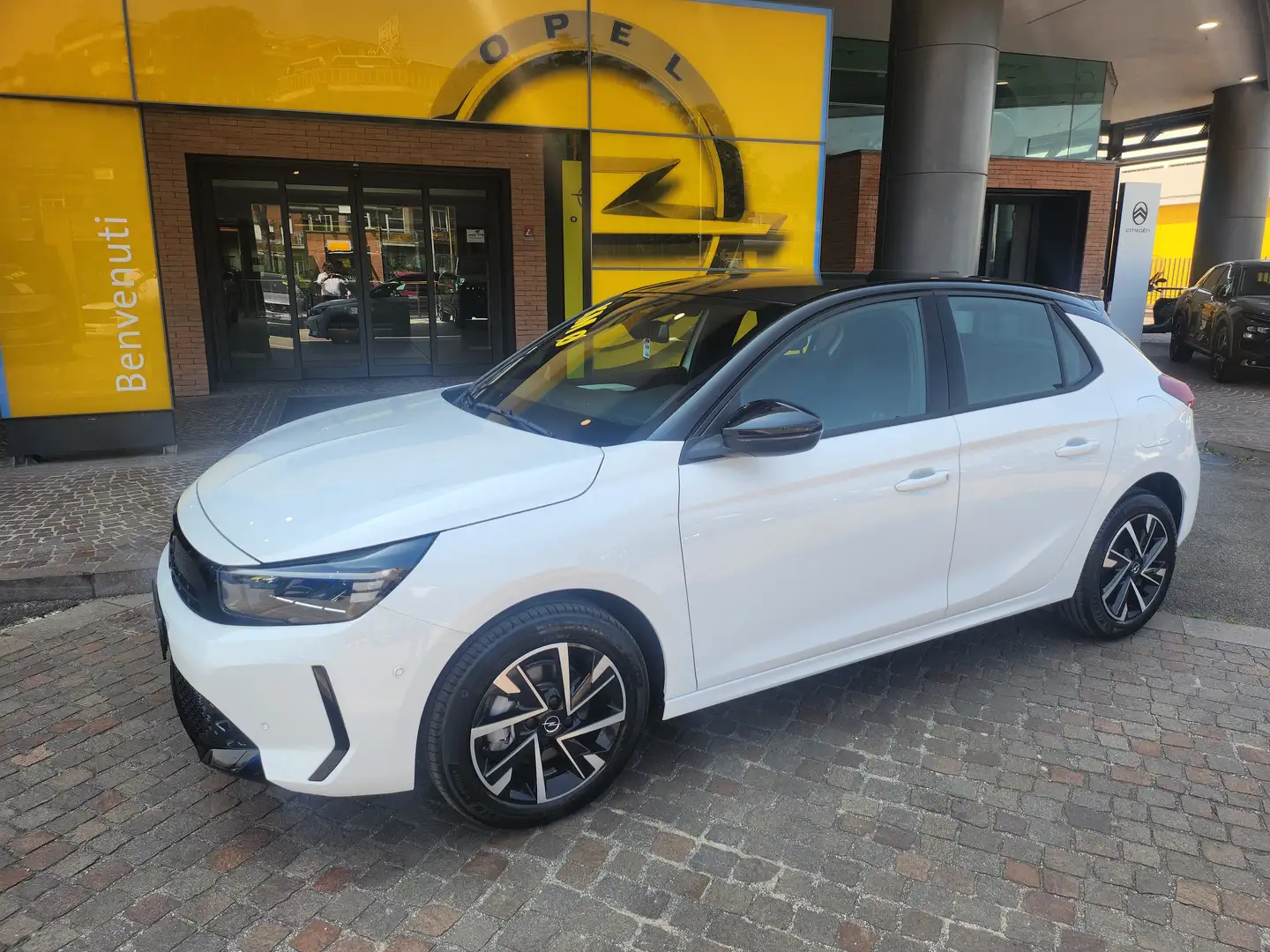 Opel Corsa Corsa 1.2 GS s 100CV Bianco - 2