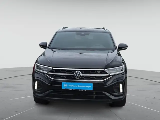 Volkswagen T-Roc view 2