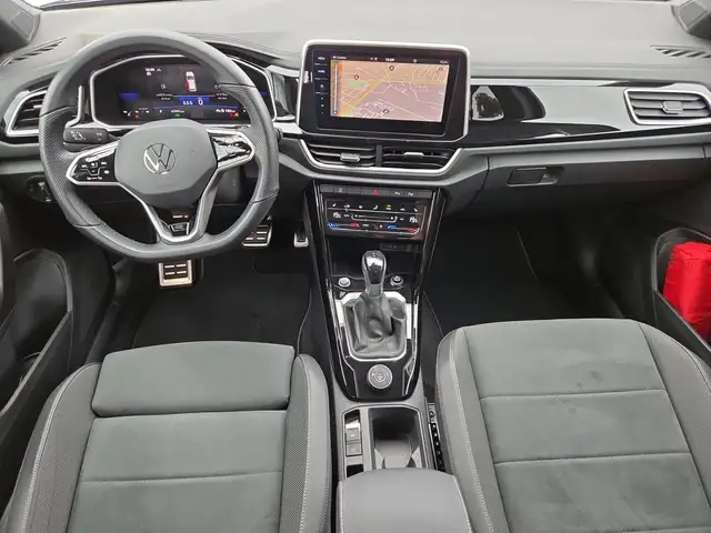 Volkswagen T-Roc view 8