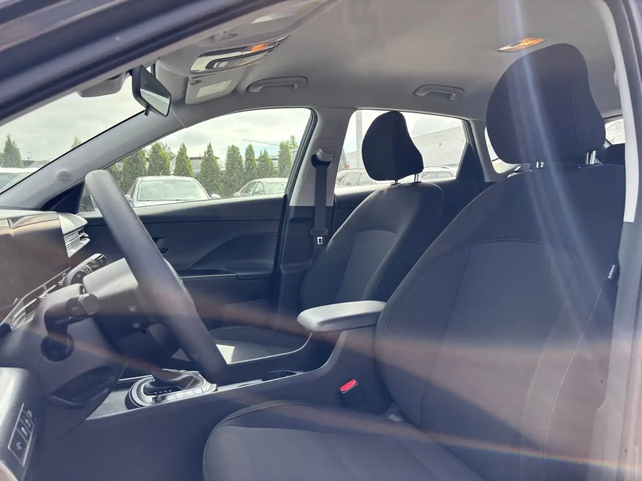 Hyundai KONA снимка Hyundai KONA