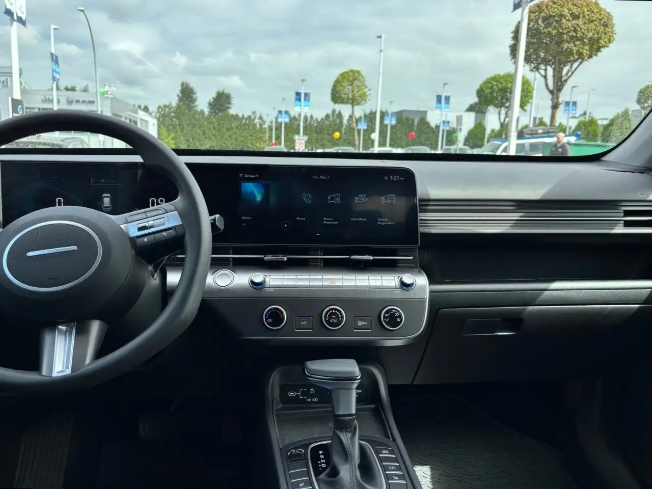 Hyundai KONA снимка Hyundai KONA